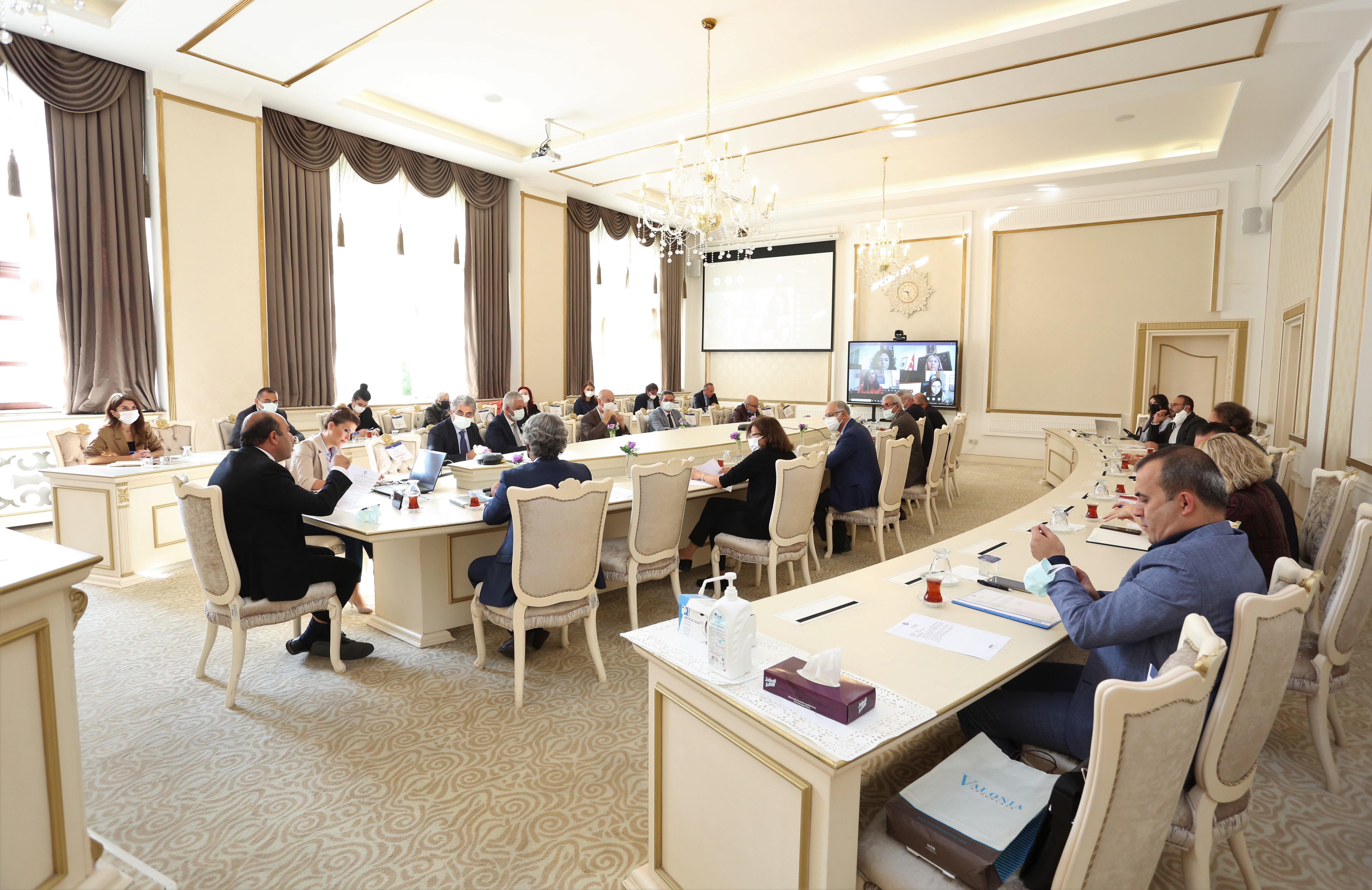 Üniversitemiz Kalite Komisyonu İyileştirme Çalışmaları İş Birliği Toplantısı, Uygulama ve Araştırma Merkezlerinin Katılımıyla Gerçekleştirildi-1