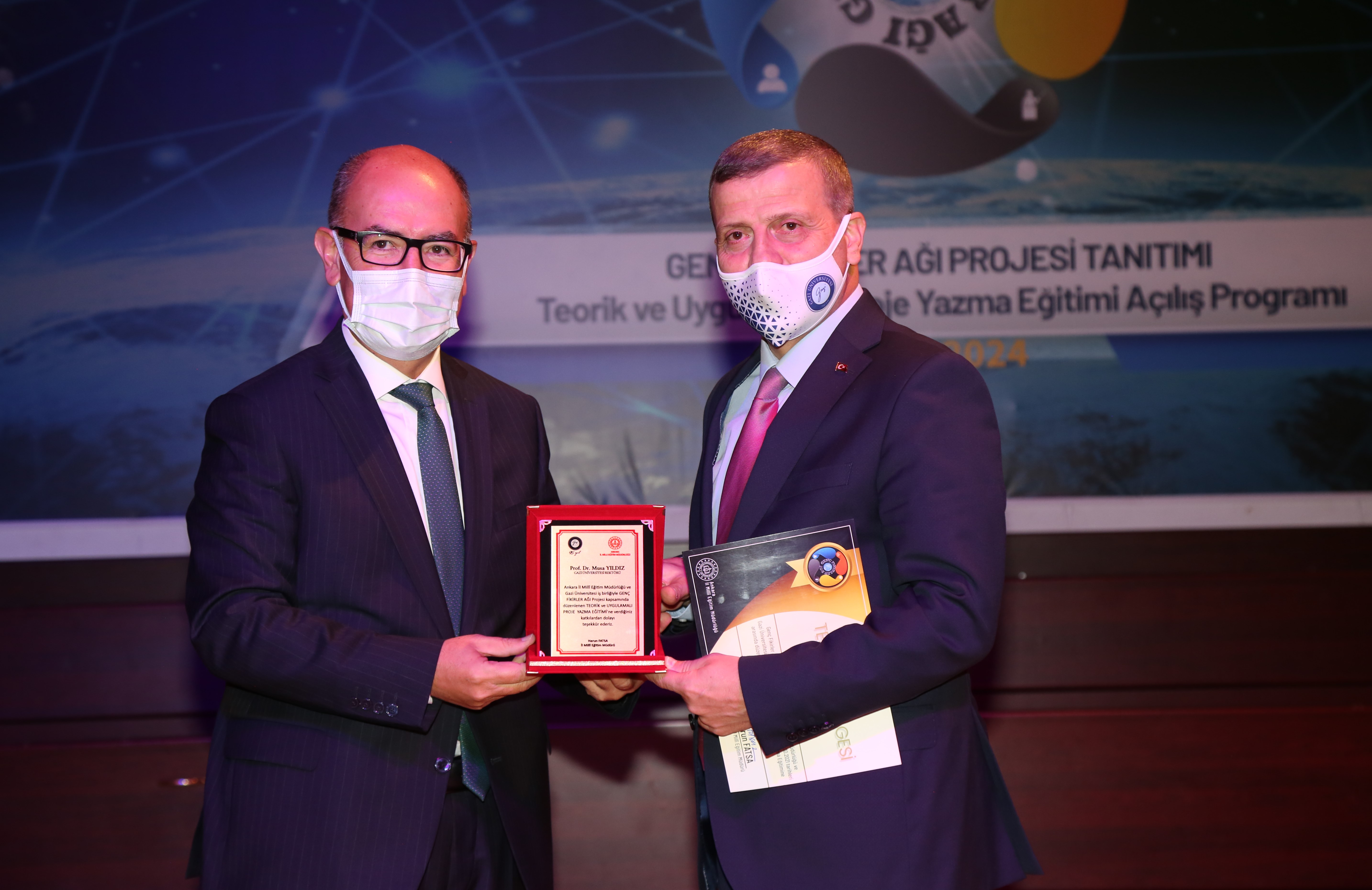 Genç Fikirler Ağı Projesi “Teorik ve Uygulamalı Proje Yazma Eğitimi” Kapanış Programı Gerçekleştirildi-1