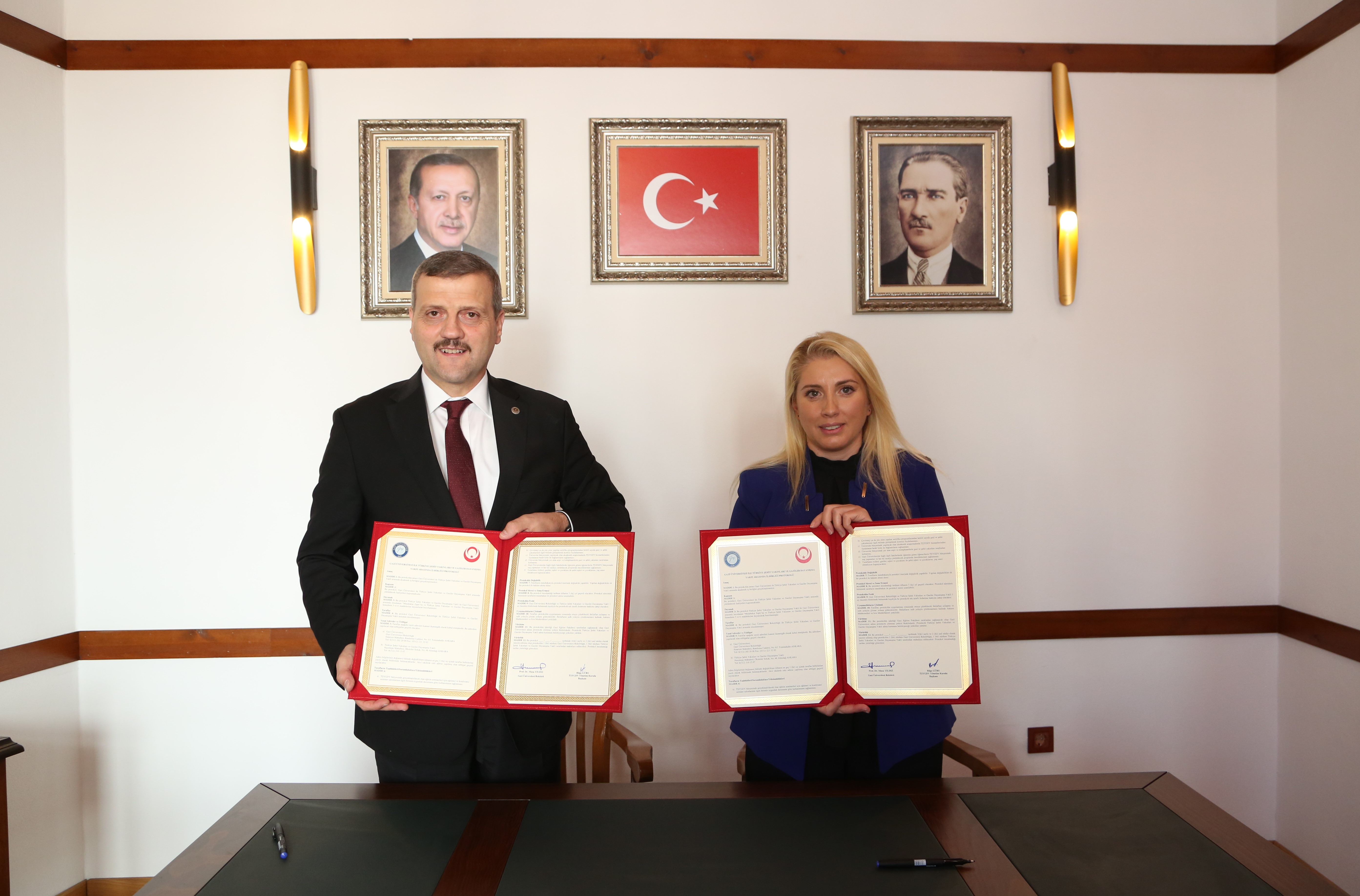 Üniversitemiz ile Türkiye Şehit Yakınları ve Gaziler Dayanışma Vakfı Arasında İş Birliği Protokolü İmzalandı-1