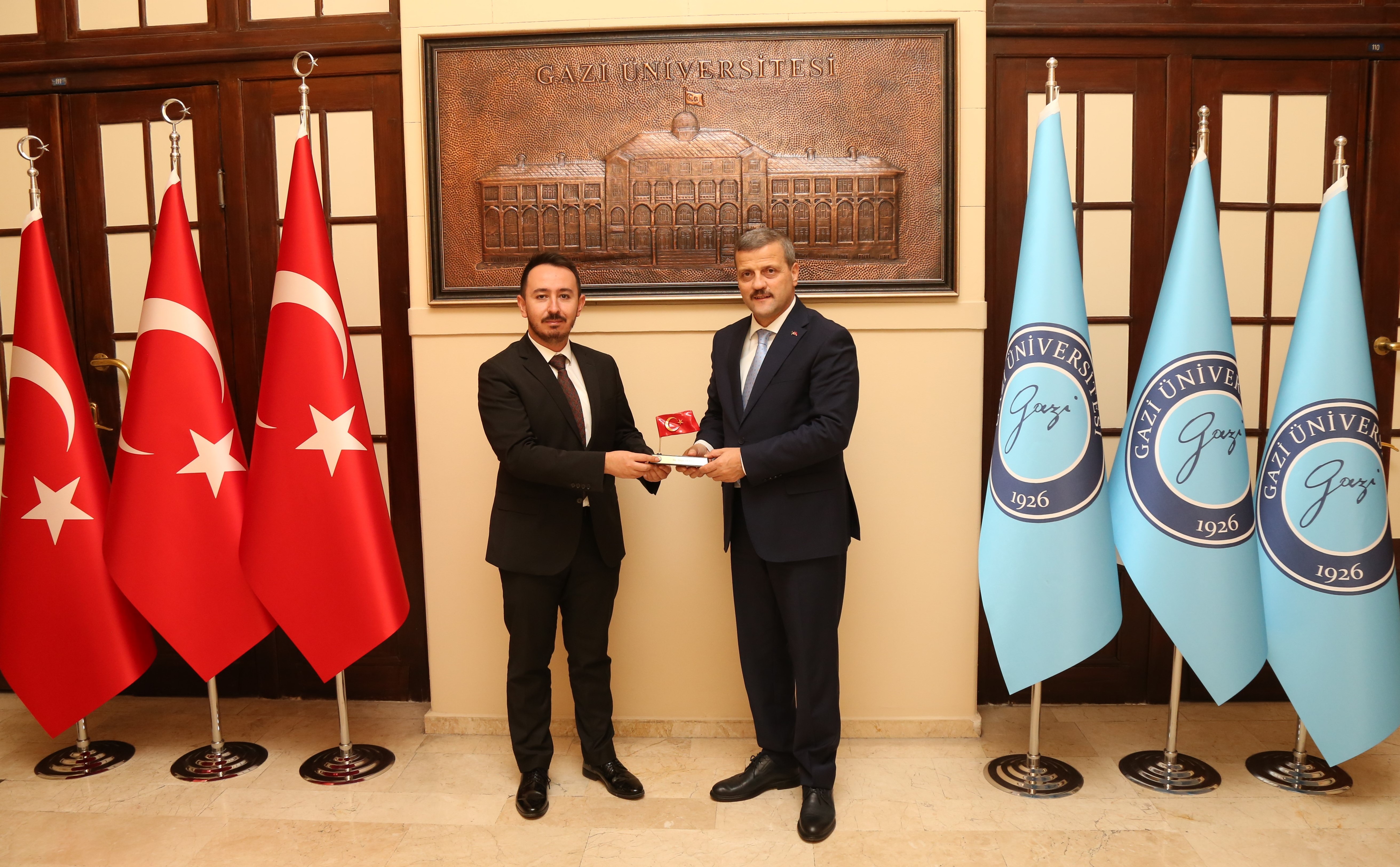 Üniversitemiz Akademik ve İdari Personeline Yönelik “Zamanı Doğru Kullanma ve Verimlilik Artırma Yöntemleri” Konulu Hizmet İçi Eğitim Programı Düzenlendi-1