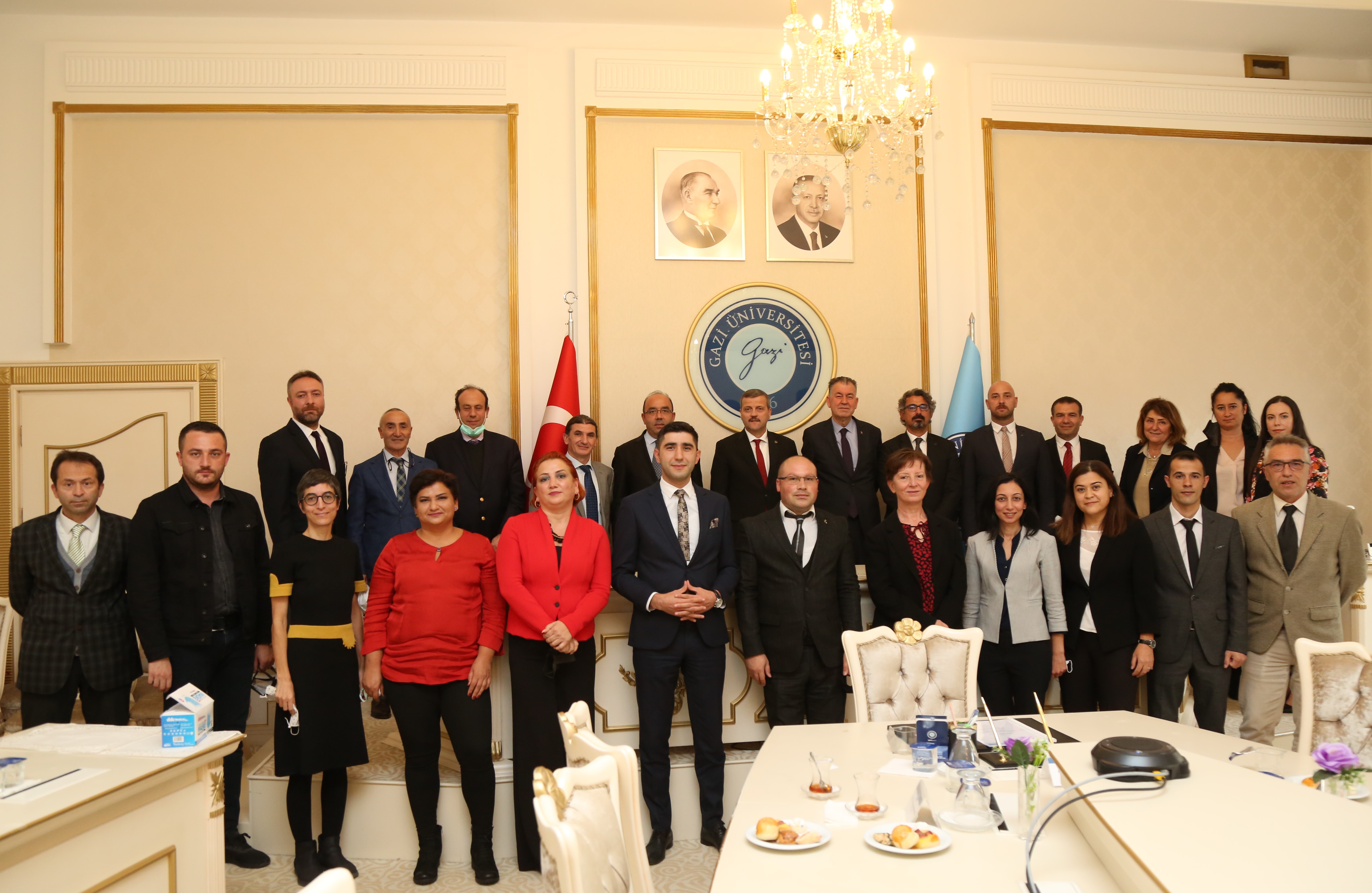 Üniversitemiz Araştırma Geliştirme Kurum Koordinatörlüğü ile Verimlilik Toplantısı Gerçekleştirildi