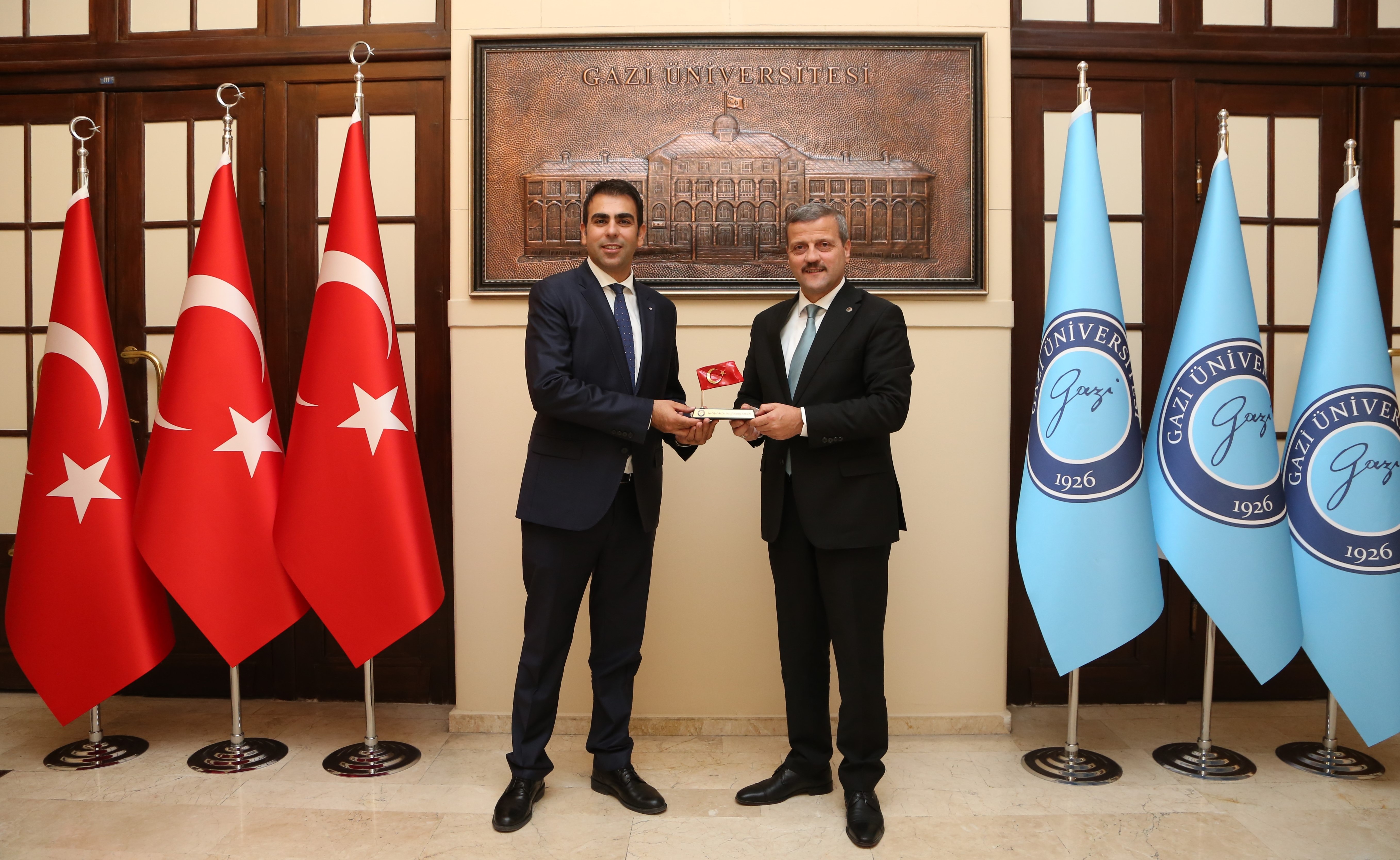 Üniversitemiz Akademik ve İdari Personeline Yönelik “Dijital İtibar Yönetimi” Konulu Hizmet İçi Eğitim Programı Düzenlendi-1
