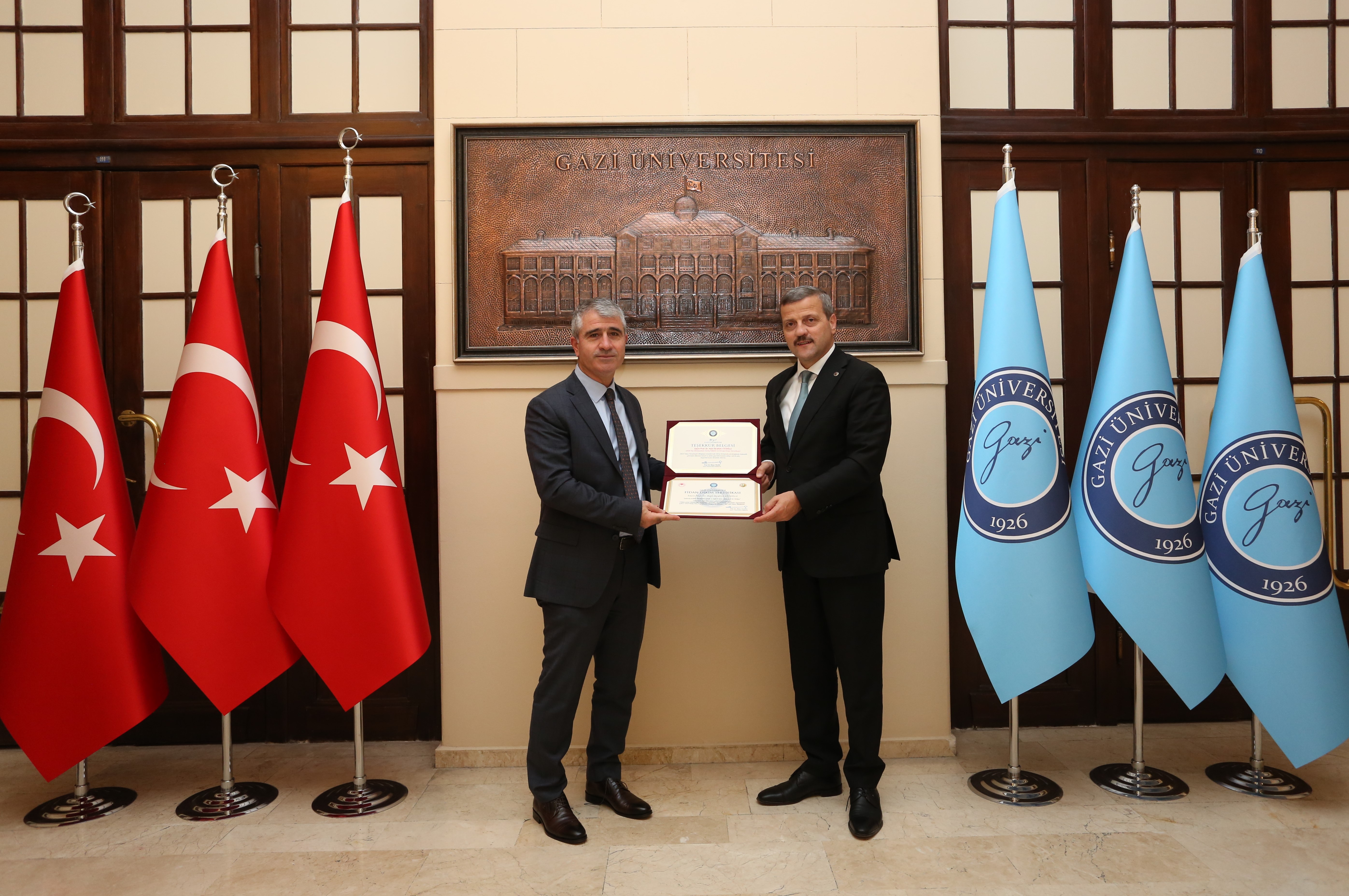 Tokyo Olimpiyatları Avrupa Kıta Sorumlusu ve Hakem Hocası Prof. Dr. Halil İbrahim Cicioğlu Rektörümüz Prof. Dr. Musa Yıldız’ı Ziyaret Etti