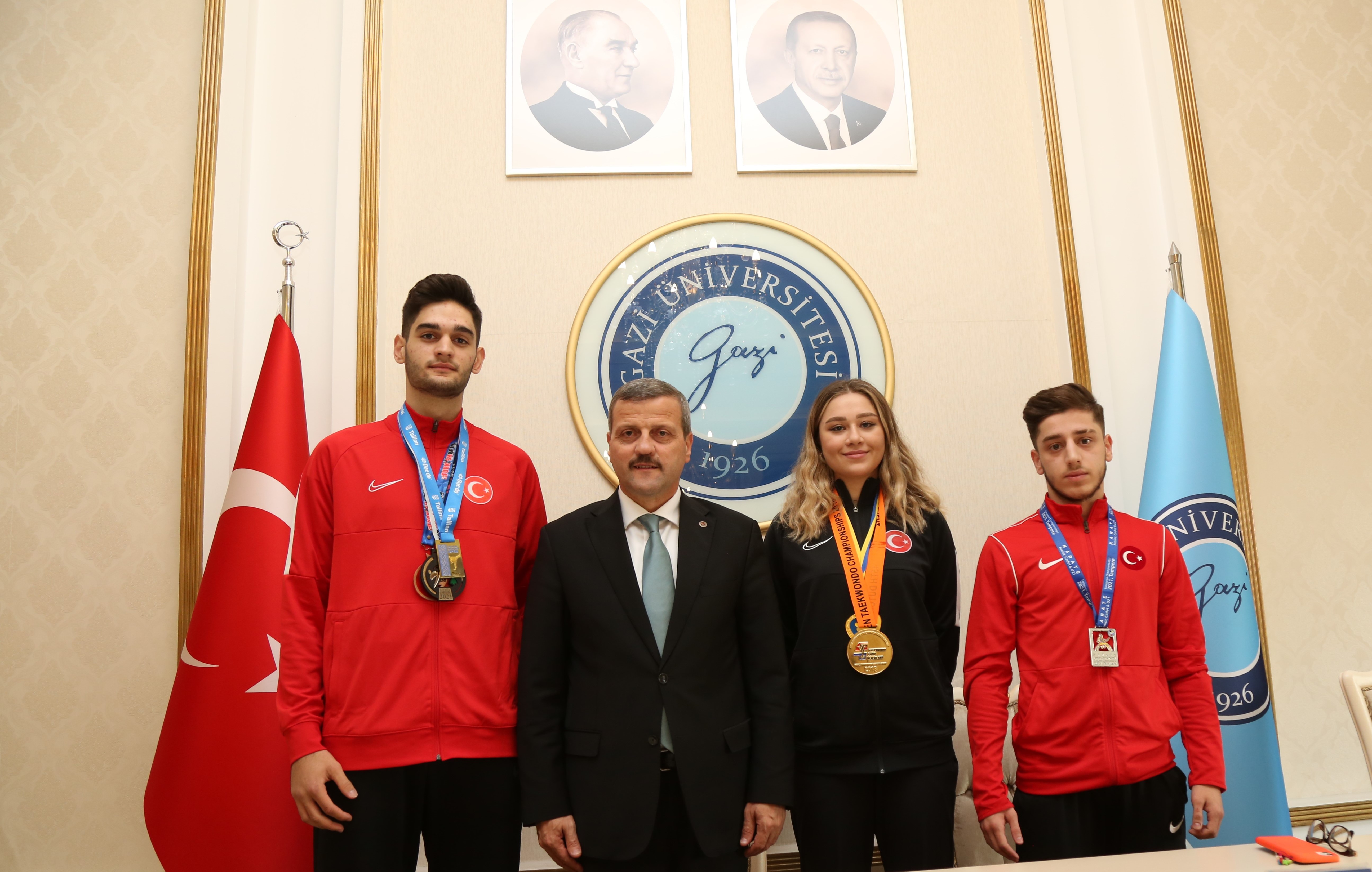Rektörümüz Prof. Dr. Musa Yıldız, Avrupa Şampiyonalarında Başarı Gösteren Sporcularımızı Üniversitemizde Ağırladı