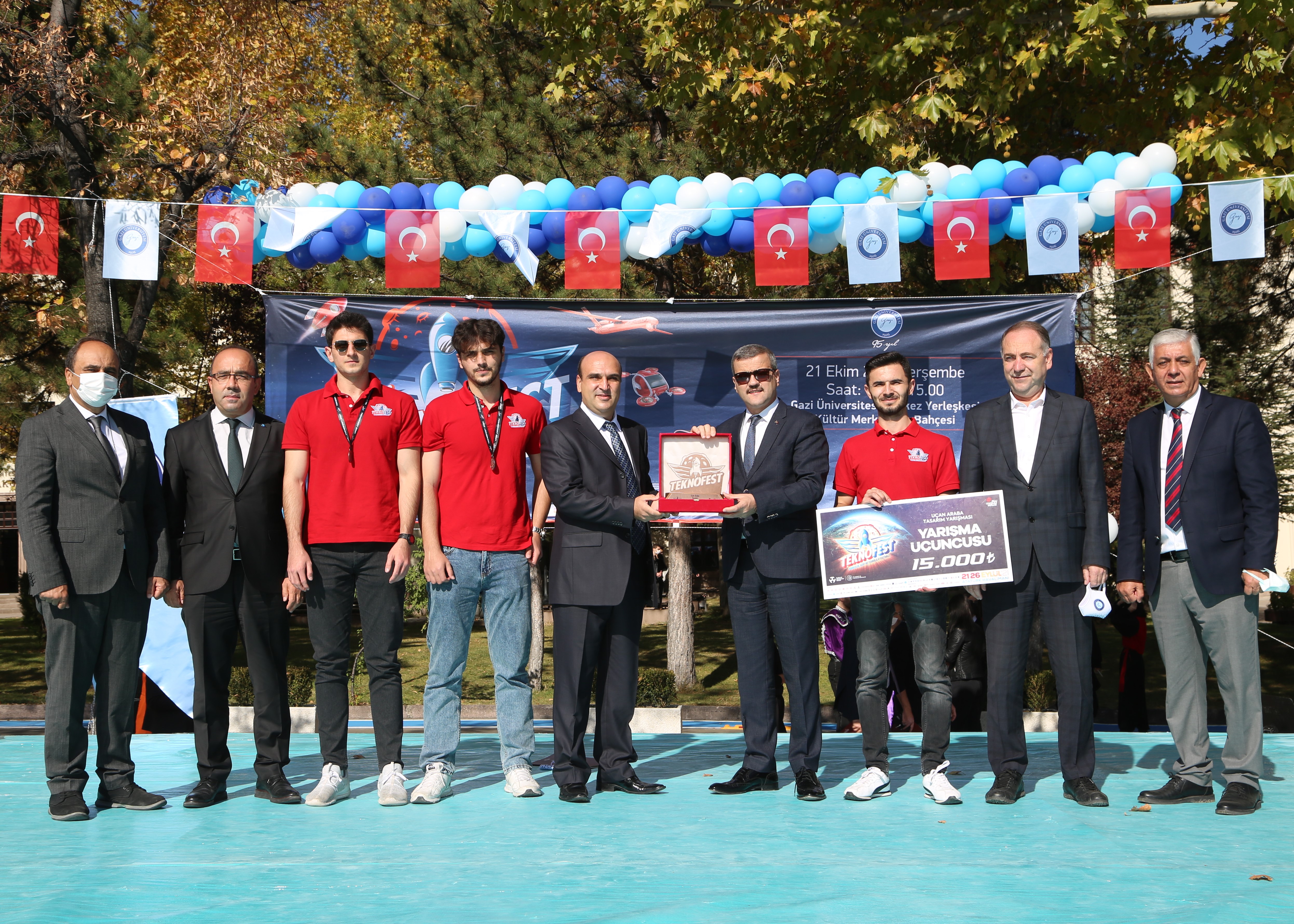 Üniversitemizde “Gazi Teknofest ve Öğrenci Toplulukları Şöleni” Gerçekleştirildi