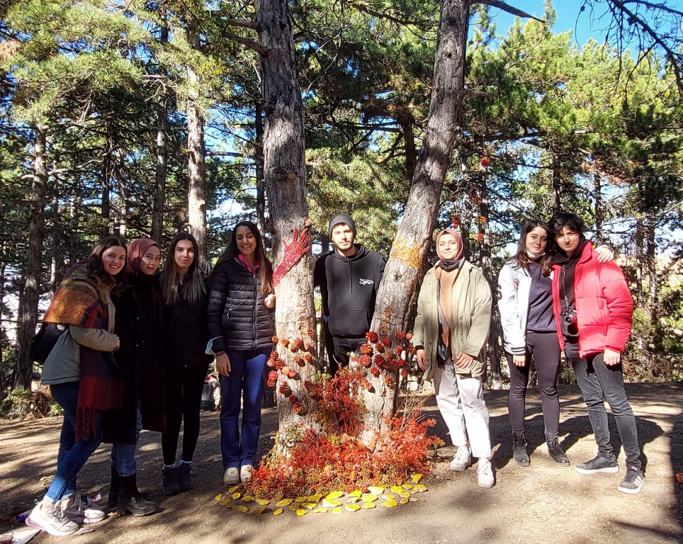 Üniversitemizde 'Doğada Temiz Sanat Etkinliği' Gerçekleştirildi