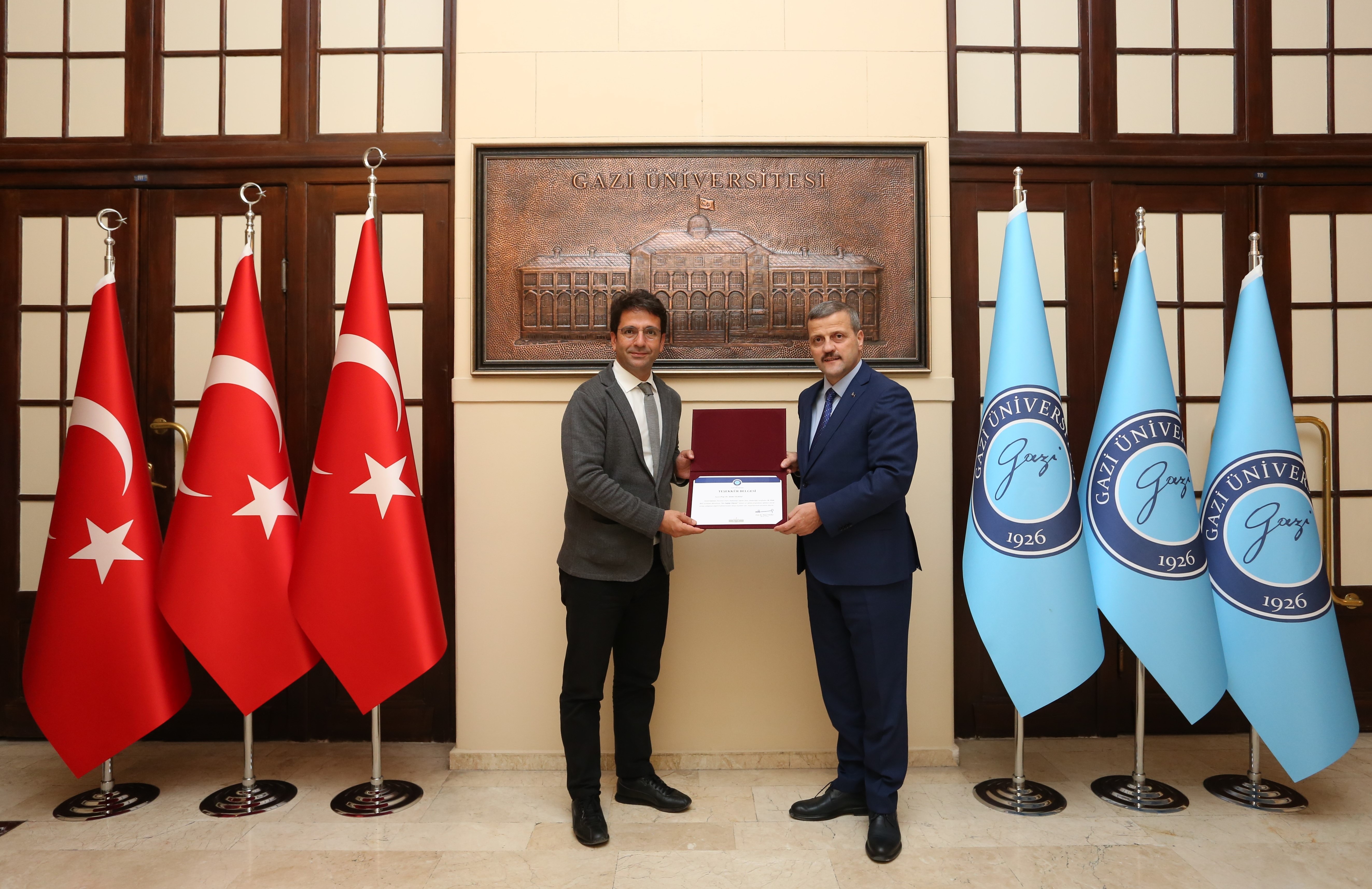 Üniversitemiz Akademik ve İdari Personeline Yönelik “Ses Sağlığı Hijyeni” Konulu Hizmet İçi Eğitim Programı Düzenlendi-1