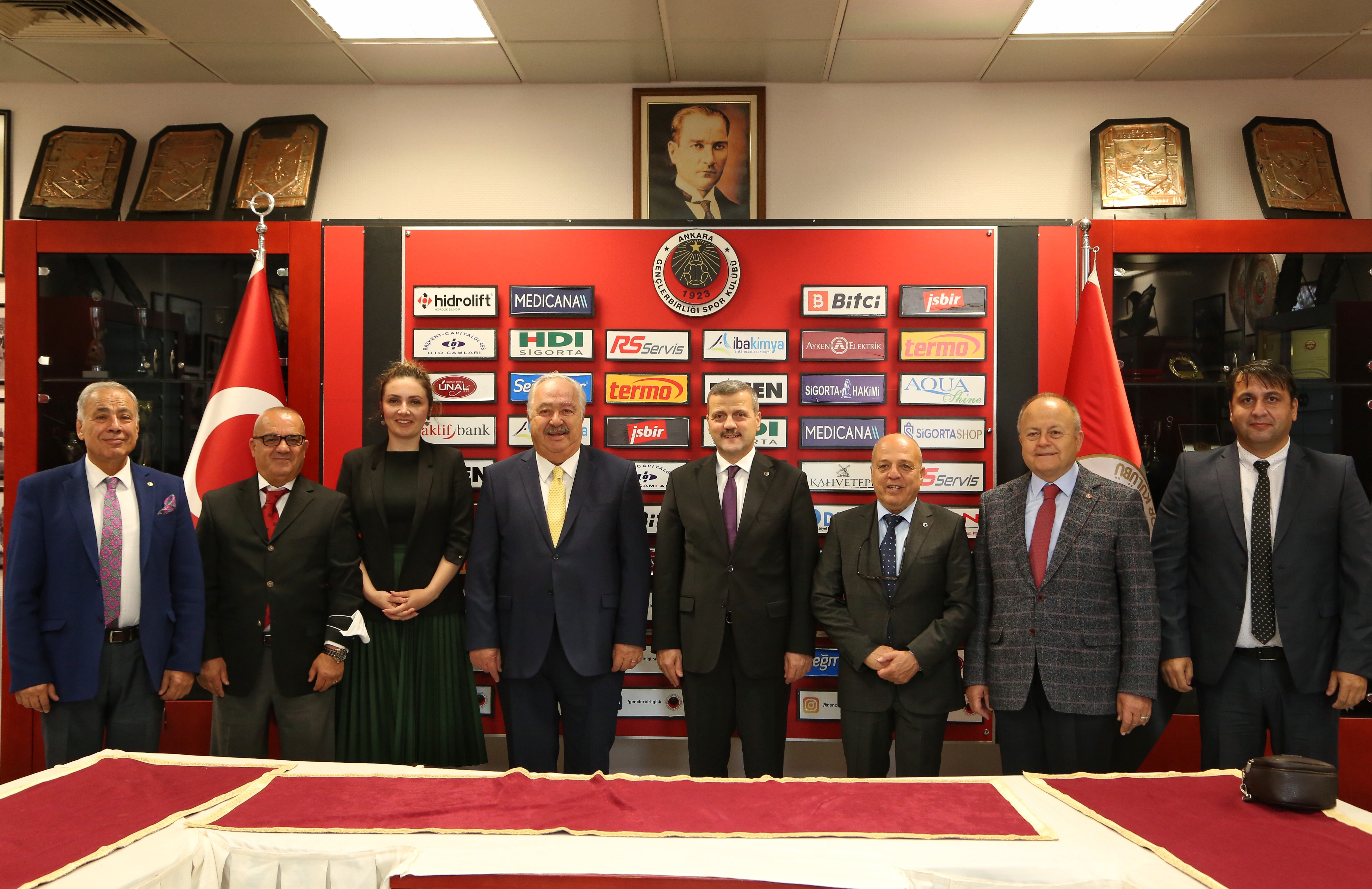 Üniversitemiz ile Gençlerbirliği Spor Kulübü Arasında İş Birliği Protokolü İmzalandı-1