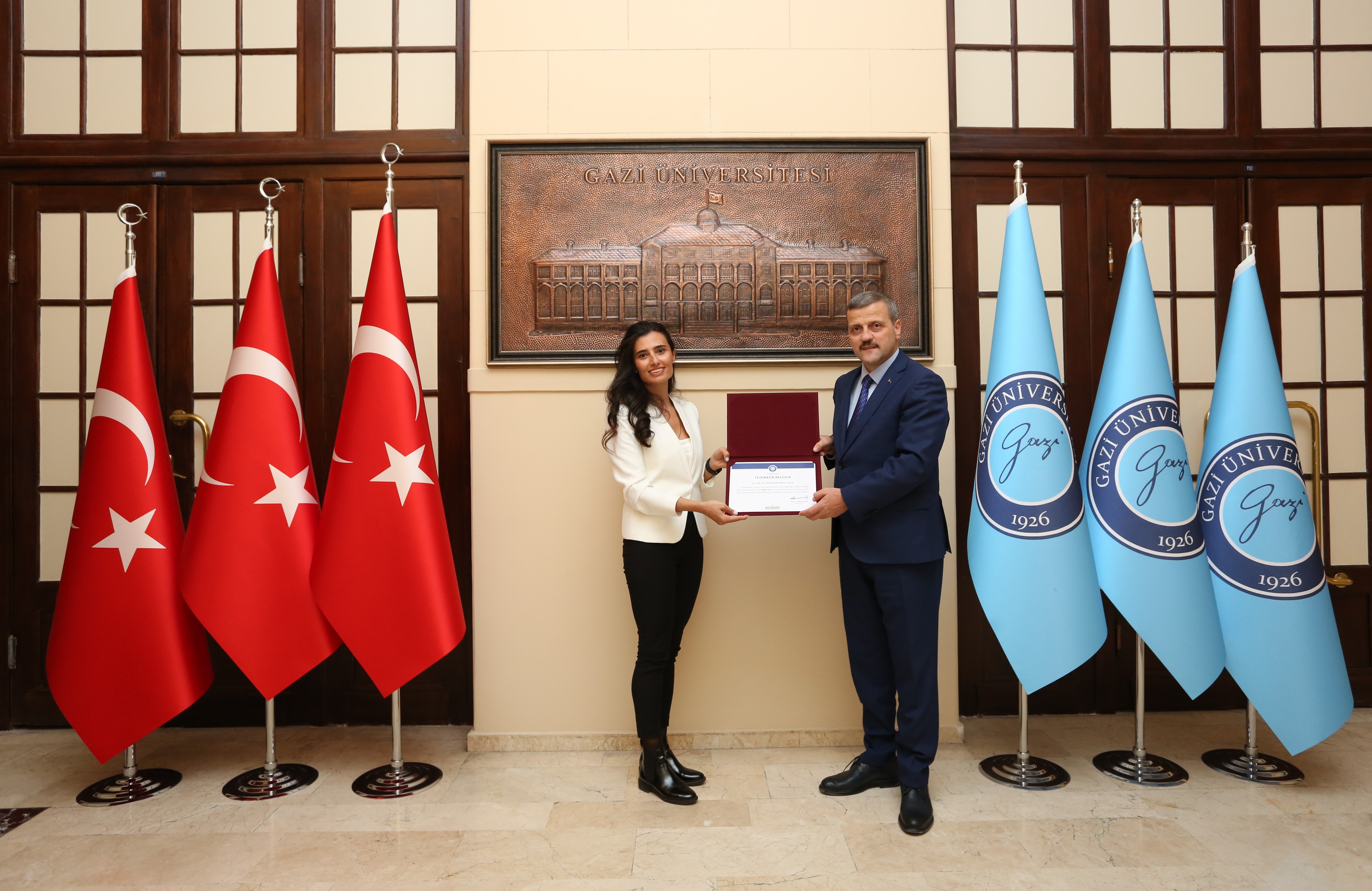 Üniversitemiz Akademik ve İdari Personeline Yönelik “Ses Sağlığı Hijyeni” Konulu Hizmet İçi Eğitim Programı Düzenlendi-1