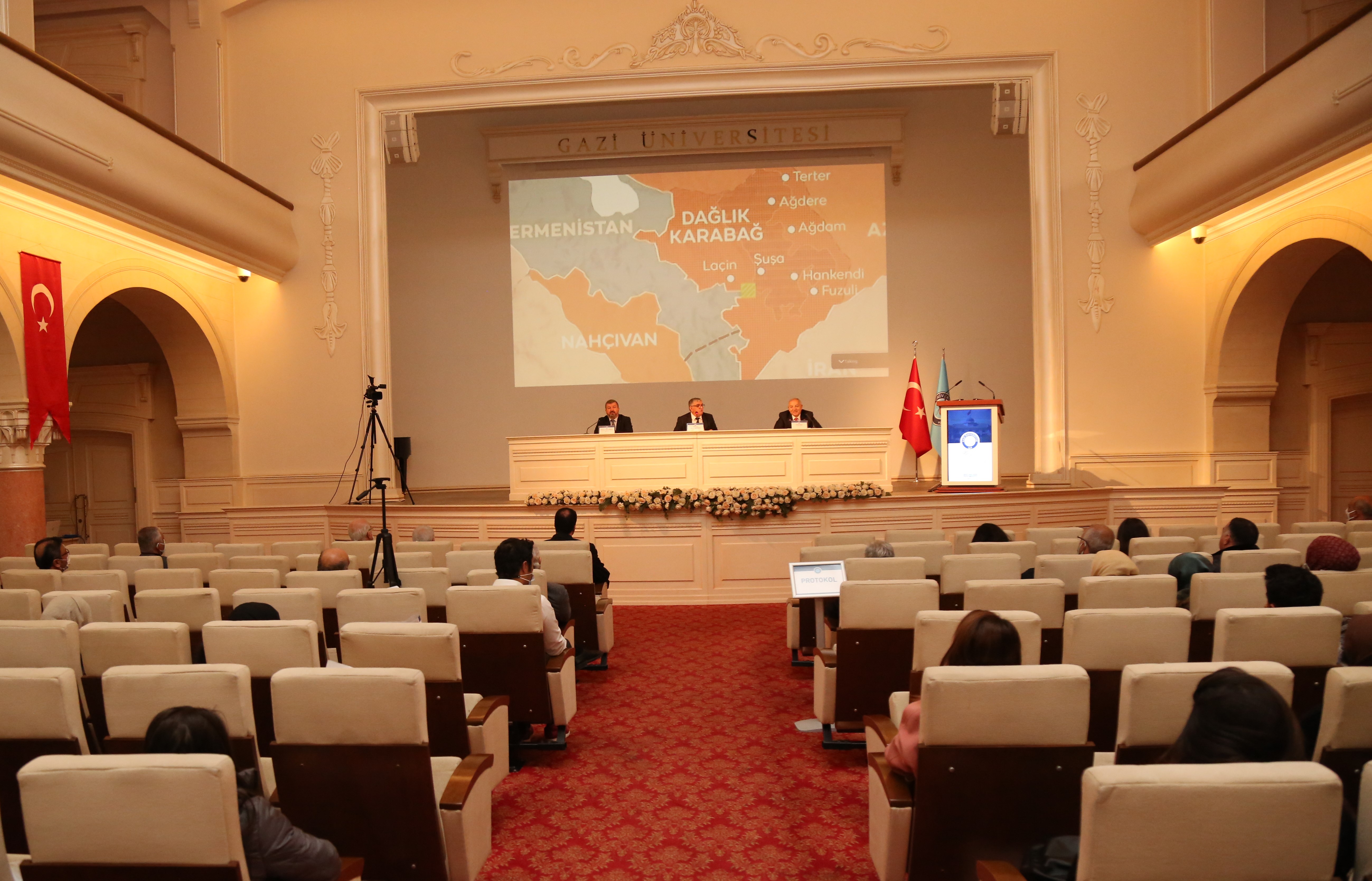 Üniversitemiz ve TÜRPAV İş Birliği ile “Zengezur Koridoru Bölgesel Etkileri ve Türk Dünyası” Konulu Panel Düzenlendi