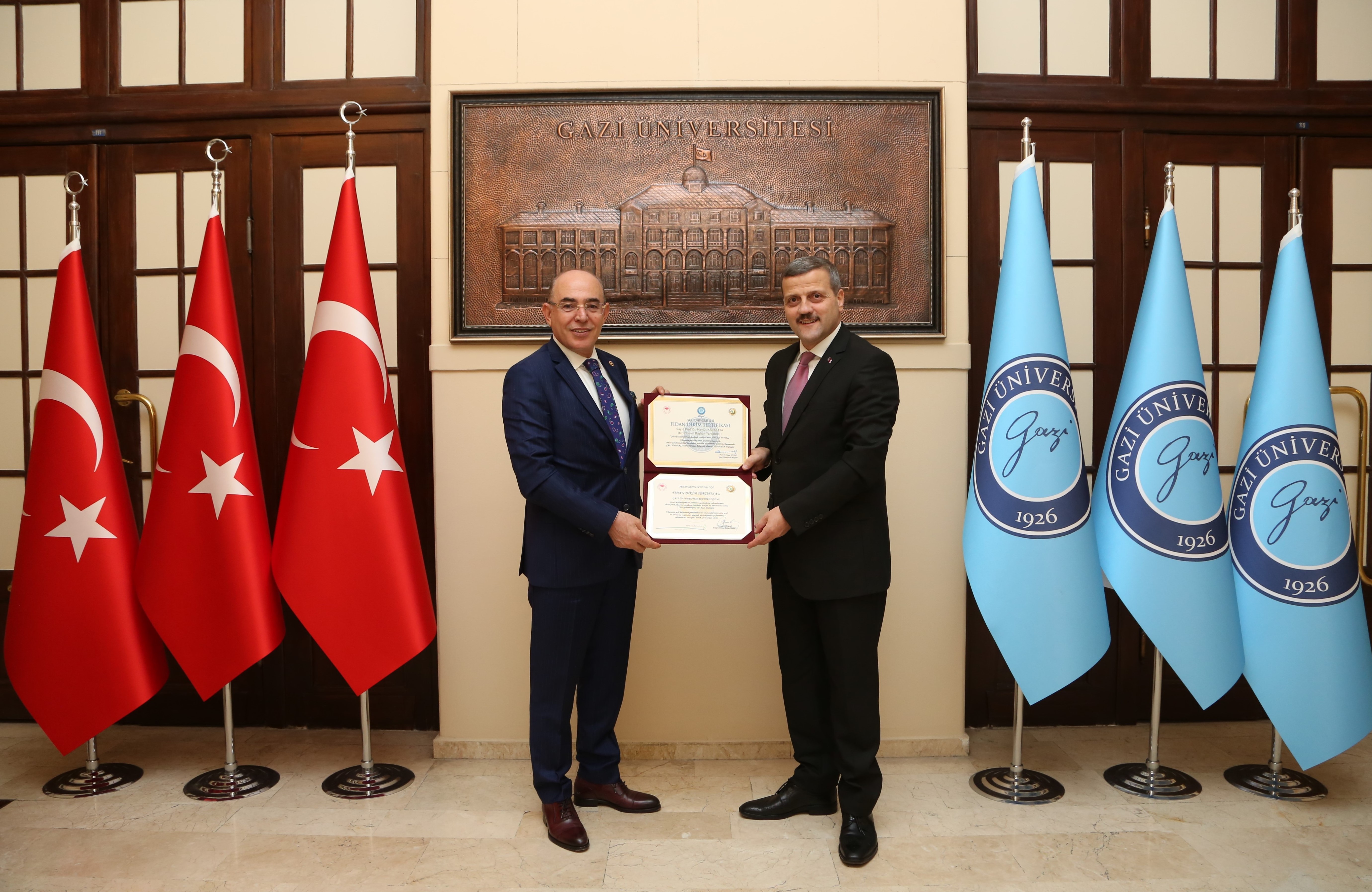 Ankara Milletvekilleri Prof. Dr. Mevlüt Karakaya ile Sadir Durmaz, Rektörümüz Prof. Dr. Musa Yıldız’ı Ziyaret Etti-1