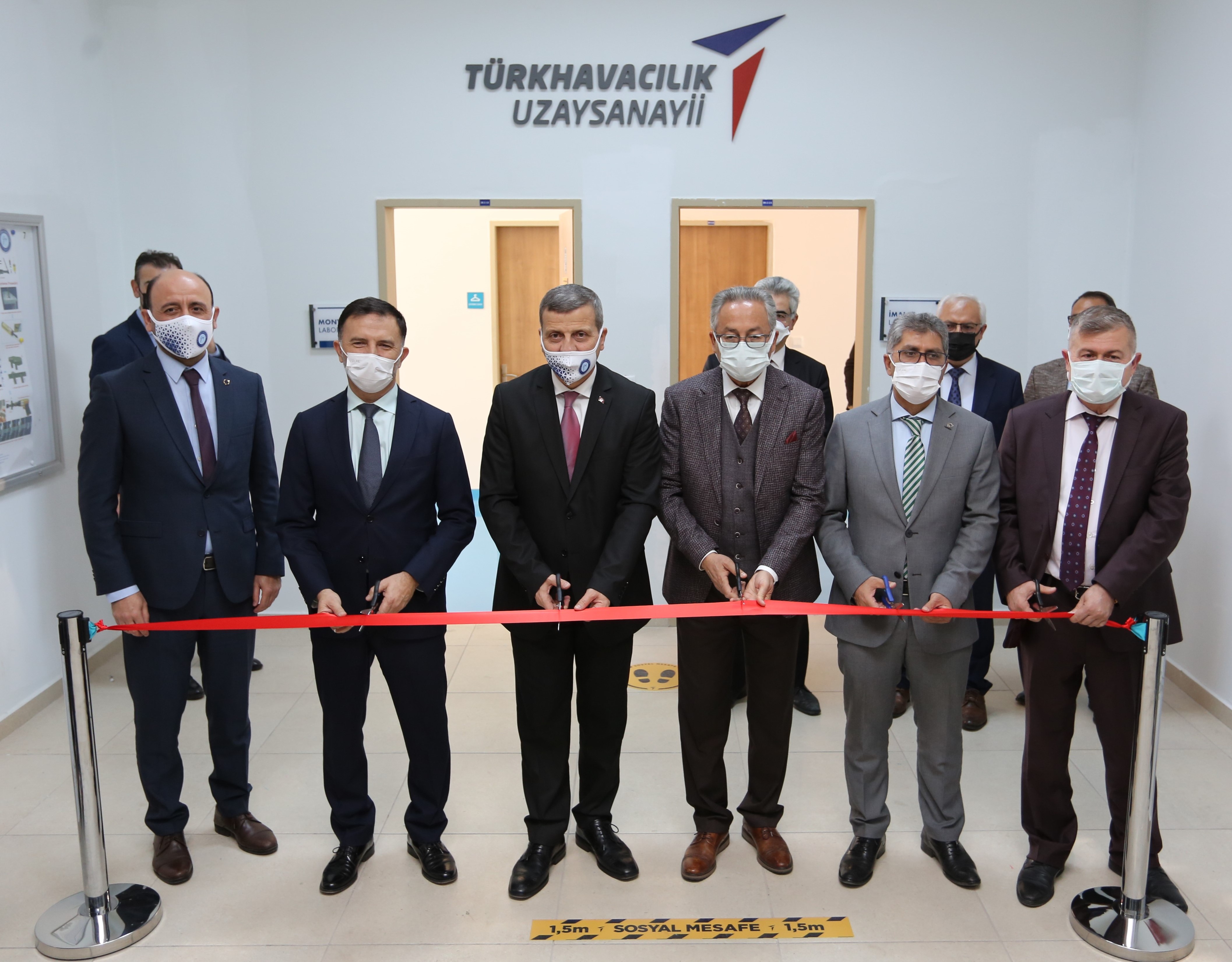 Üniversitemiz TUSAŞ Kazan Meslek Yüksekokulunda Laboratuvar Açılış Töreni ve Kariyer Günü Etkinliği Gerçekleştirildi