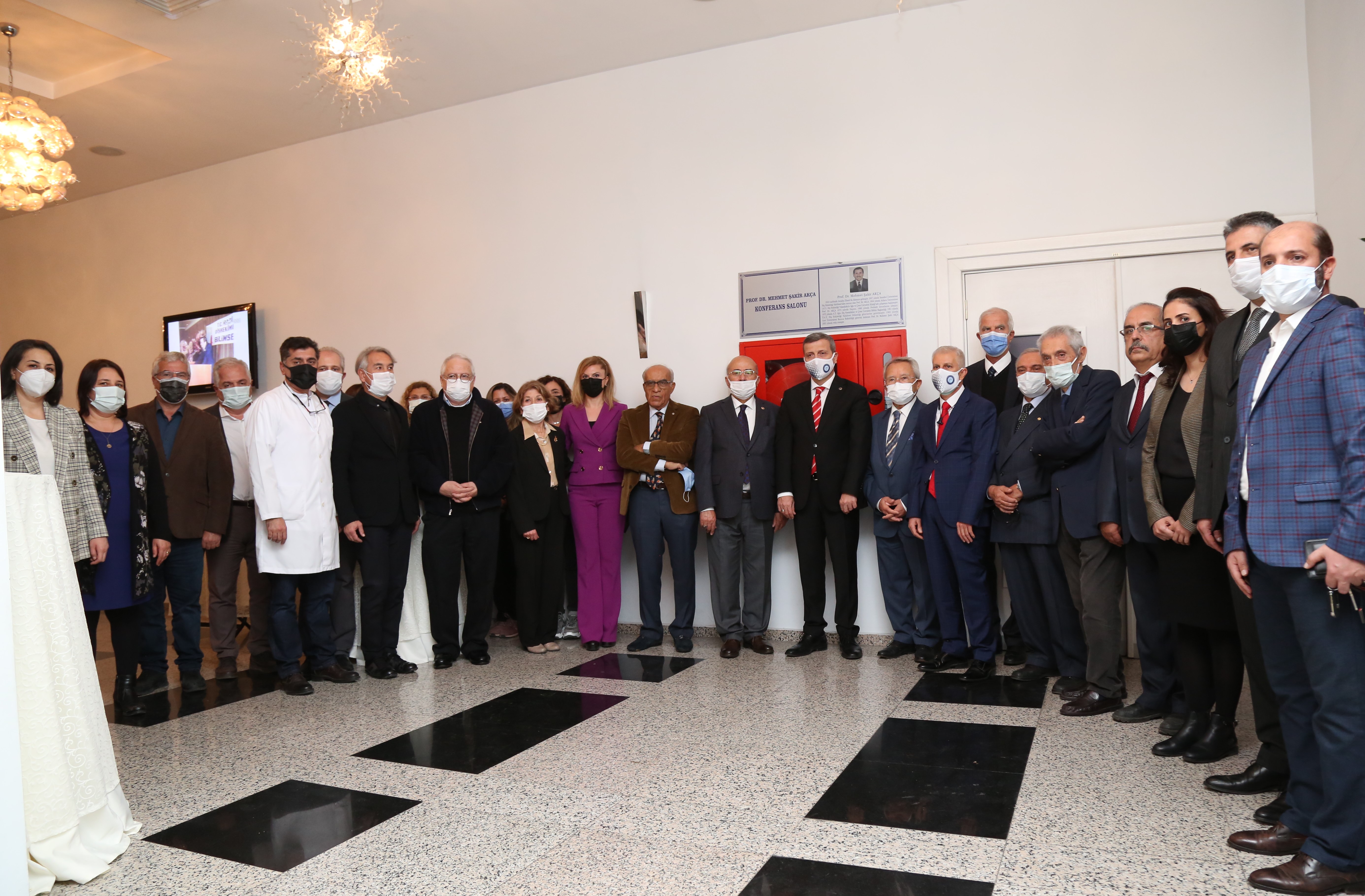 Üniversitemiz Diş Hekimliği Fakültesi Konferans Salonuna Kurucu Rektörümüz Prof. Dr. Mehmet Şakir Akça’nın Adı Verildi-1