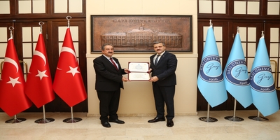 Anayasa Mahkemesi Üyesi Doç. Dr. Recai Akyel Rektörümüz Prof. Dr. Musa Yıldız’ı Ziyaret Etti