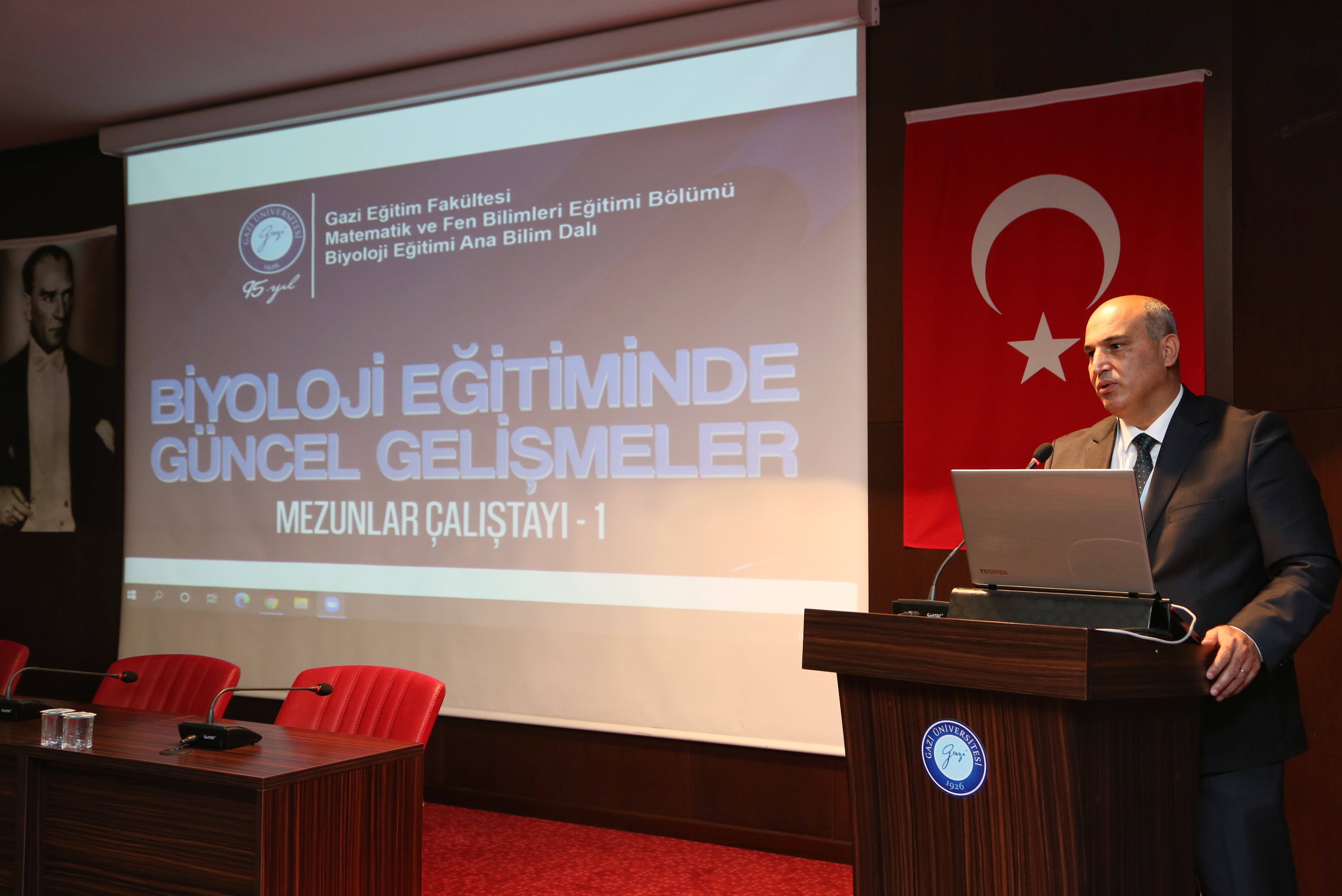 Üniversitemizde “Biyoloji Eğitiminde Güncel Gelişmeler Mezunlar Çalıştayı-1” Konulu Etkinlik Düzenlendi-1