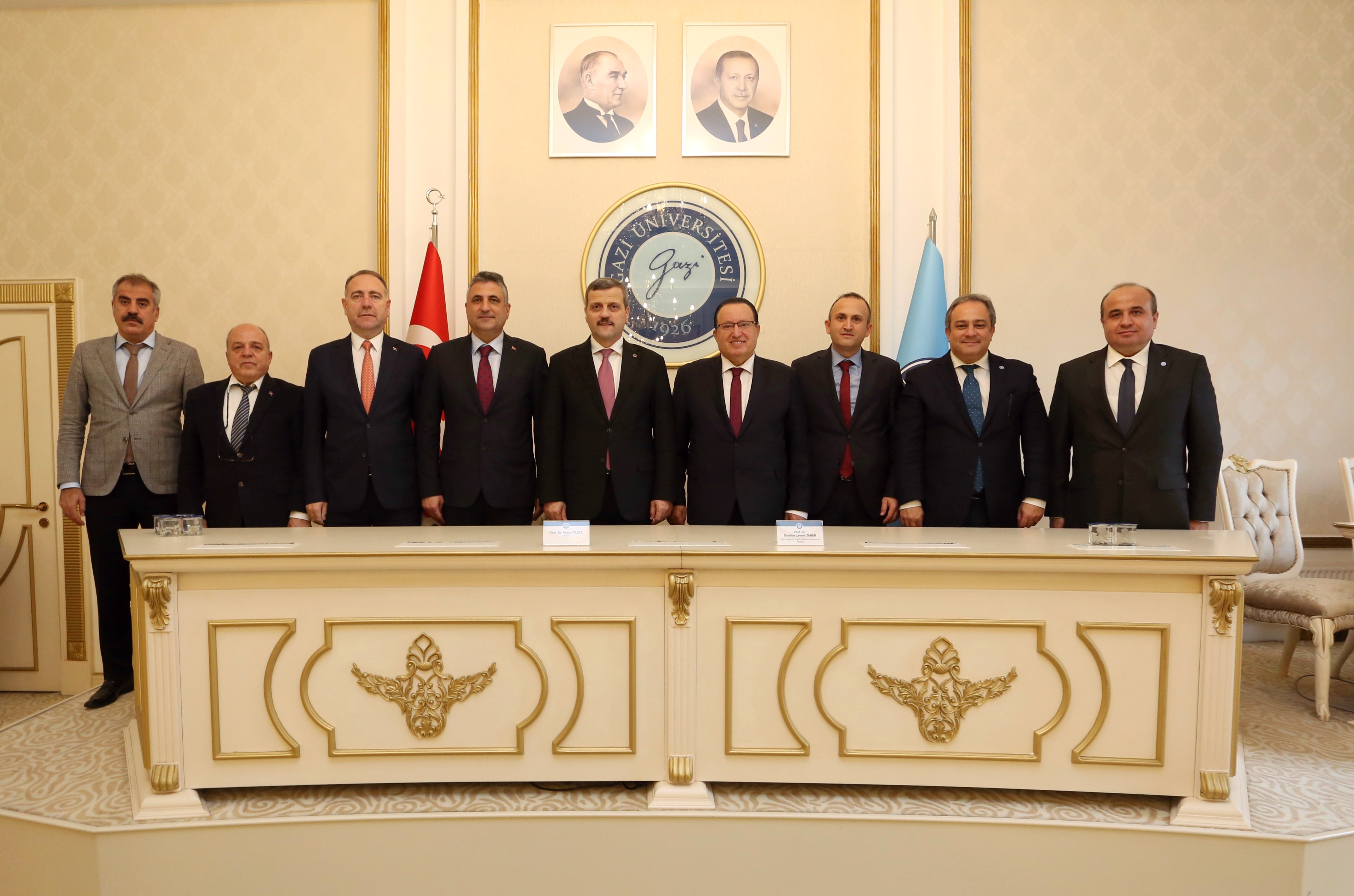 Üniversitemiz ile Kıbrıs Sağlık ve Toplum Bilimleri Üniversitesi Arasında İş Birliği Protokolü İmzalandı-1