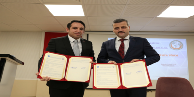 Üniversitemiz İle Özel Harekat Şehitleri Anadolu İmam Hatip Lisesi Arasında İş Birliği Protokolü İmzaladı