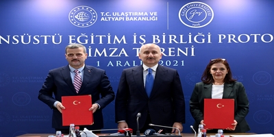 Üniversitemiz ile Ulaştırma ve Altyapı Bakanlığı Arasında İş Birliği Protokolü İmzalandı