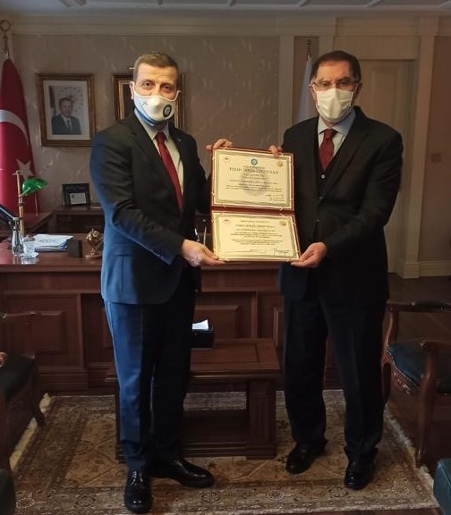 Rektörümüz Prof. Dr. Musa Yıldız, Kamu Başdenetçisi Şeref Malkoç’a İade-i Ziyarette Bulundu