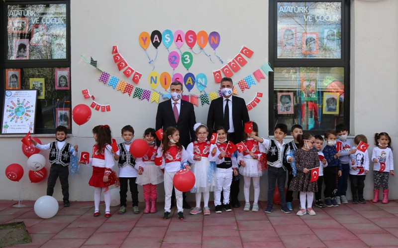 Rektörümüz Prof. Dr. Musa Yıldız, Gazi Üniversitesi Çocuk Gelişimi Araştırma Uygulama ve Eğitim Merkezine bağlı Ana Okulunu Ziyaret Etti