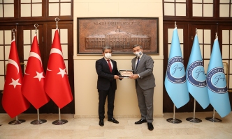 TÜRKAV Genel Başkanı Ebubekir Sıddık Korkmaz, Rektörümüz Prof. Dr. Musa Yıldız’ı Ziyaret Etti