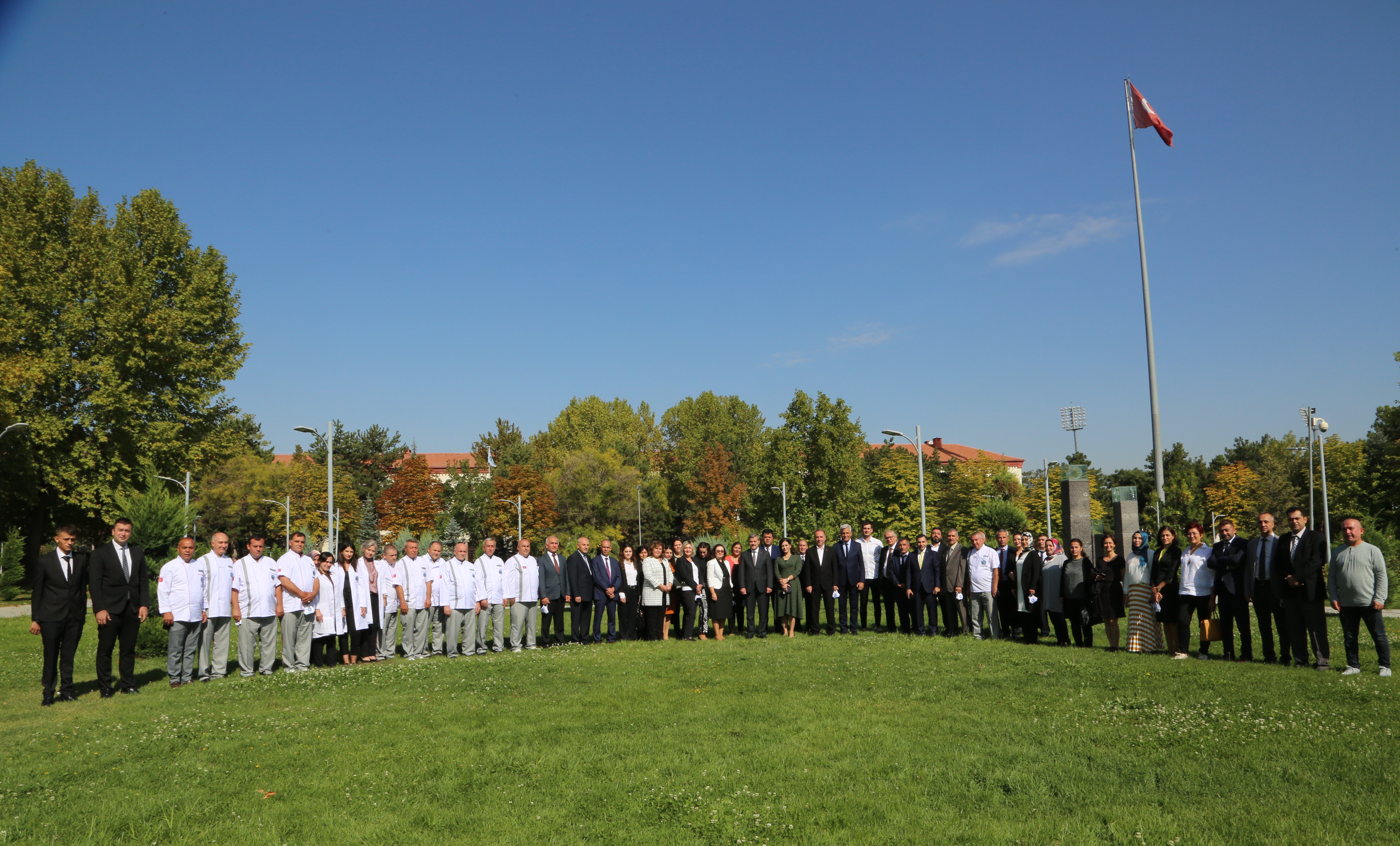 Rektörümüz Prof. Dr. Musa Yıldız, Sağlık Kültür ve Spor Daire Başkanlığı Personeliyle Değerlendirme Toplantısına Katıldı-1