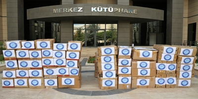 Üniversitemizden Bayburt ve Hakkari Üniversitelerine Kitap Desteği