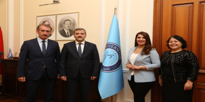 Gazi Üniversitesi Mezunu Öğretmen Keziban Kodaz, Rektörümüz Prof. Dr. Musa Yıldız’ı Ziyaret Etti