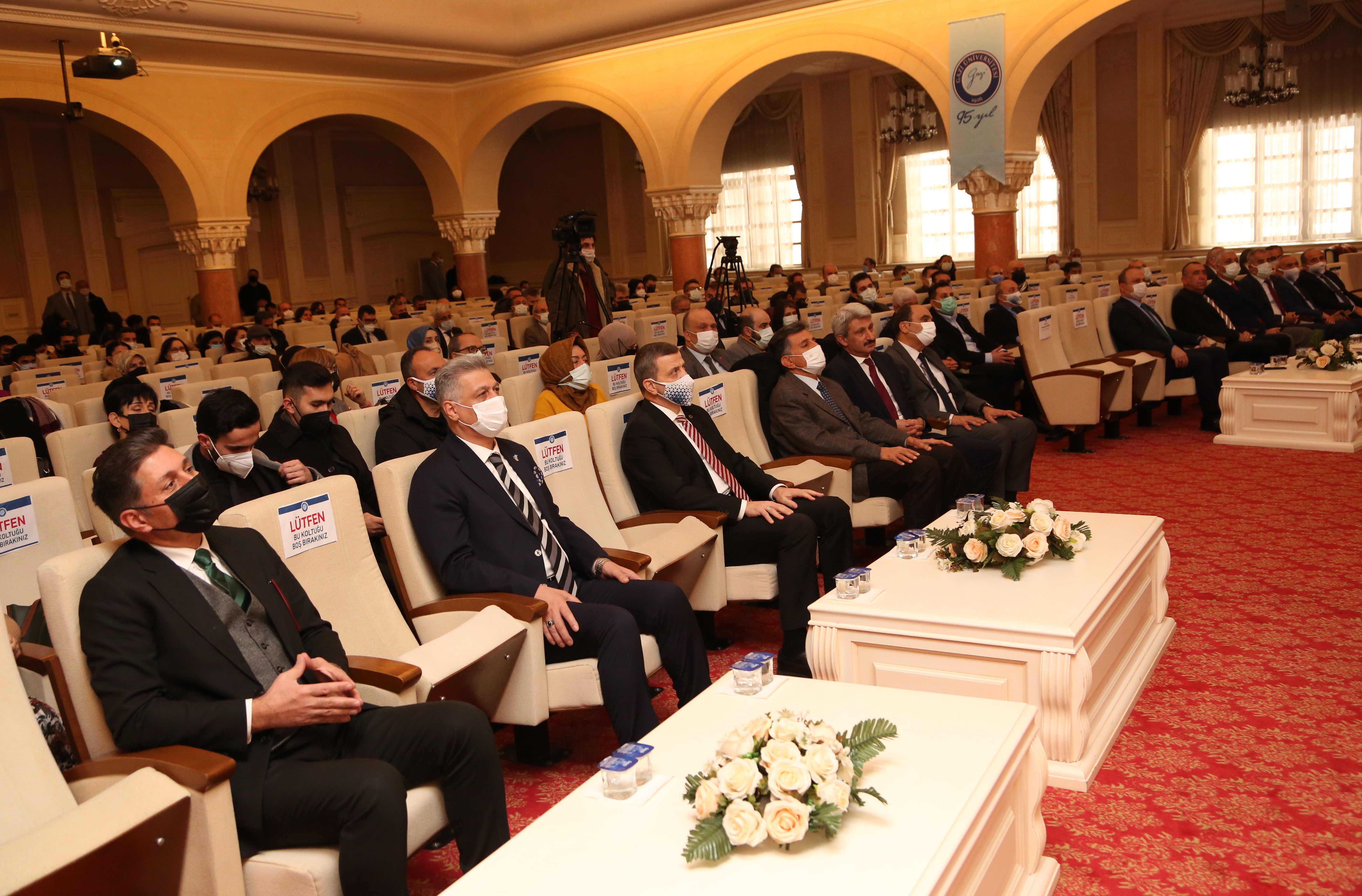 Üniversitemizde “Irak Türkmenleri’nin Bugünü ve Geleceği” Konulu Panel Düzenlendi-1