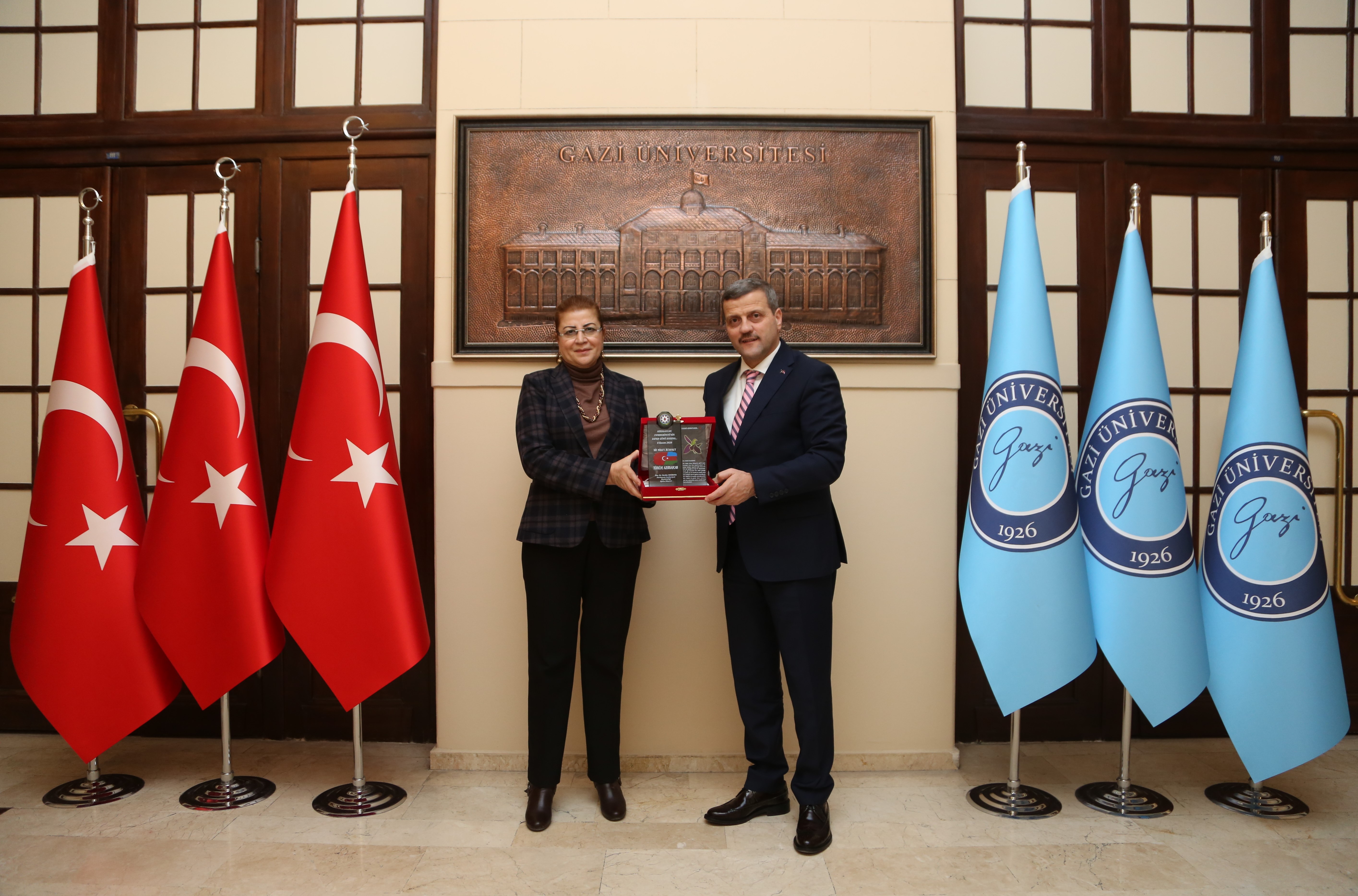 Azerbaycan Ankara Büyükelçiliği Eğitim Müşaviri Doç. Dr. Necibe Nesibova Rektörümüz Prof. Dr. Musa Yıldız’ı Ziyaret Etti-1