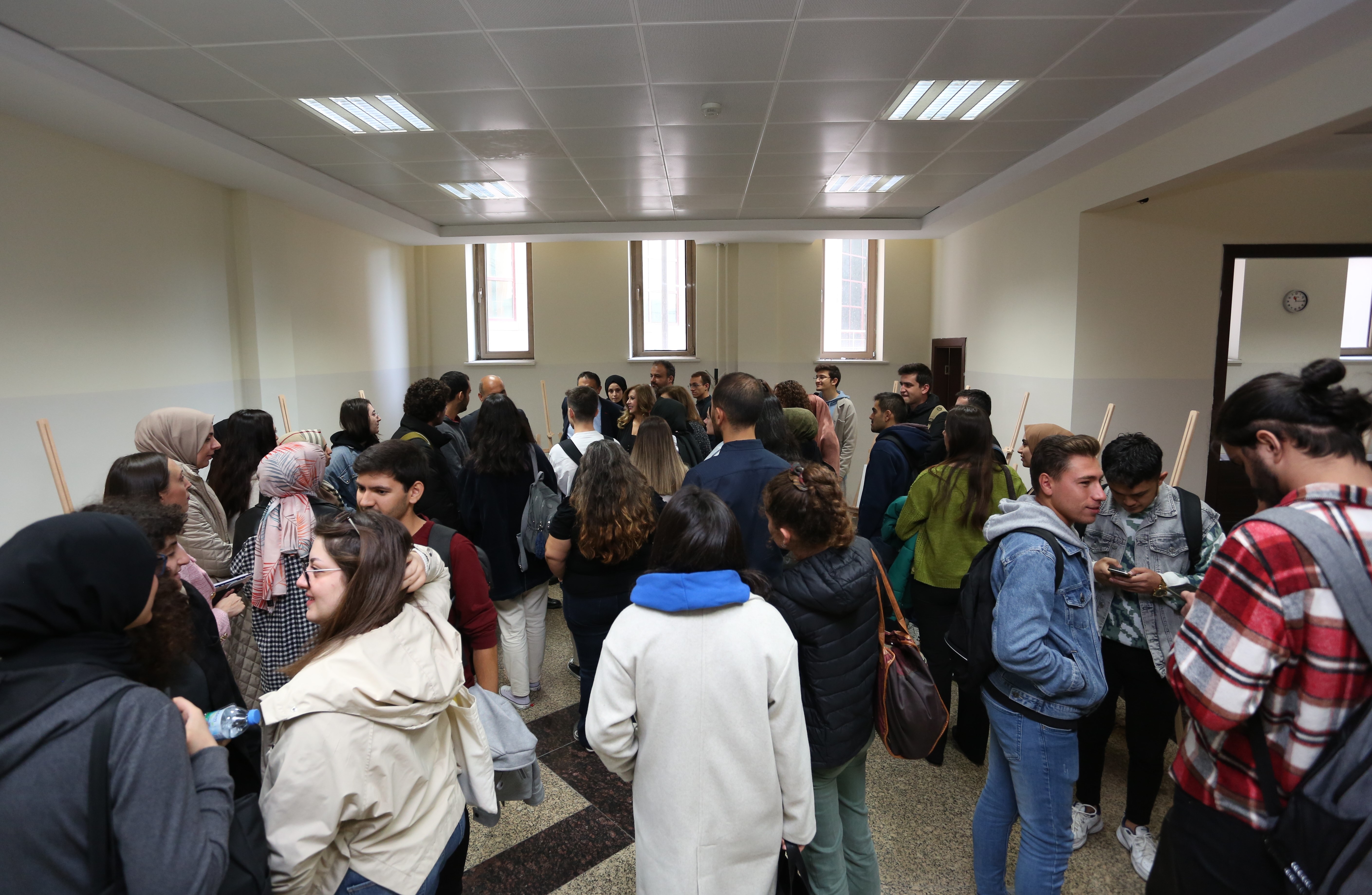 Gazi Üniversitesi Öğrenme Gelişim Eğitim Uygulama ve Araştırma Merkezi Tarafından “Benim Resmim” Konulu Resim Çalıştayı Düzenlendi-1