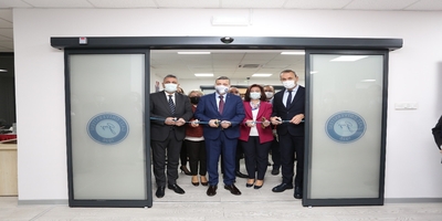 Beyin İçi Gen Tedavisi Alanında Türkiye'de İlk, Dünyada Beşinci Merkez: Üniversitemiz Tıp Fakültesi Çocuk Metabolizma Ana Bilim Dalı Faz 1 Klinik Araştırma Merkezi Törenle Hizmete Açıldı