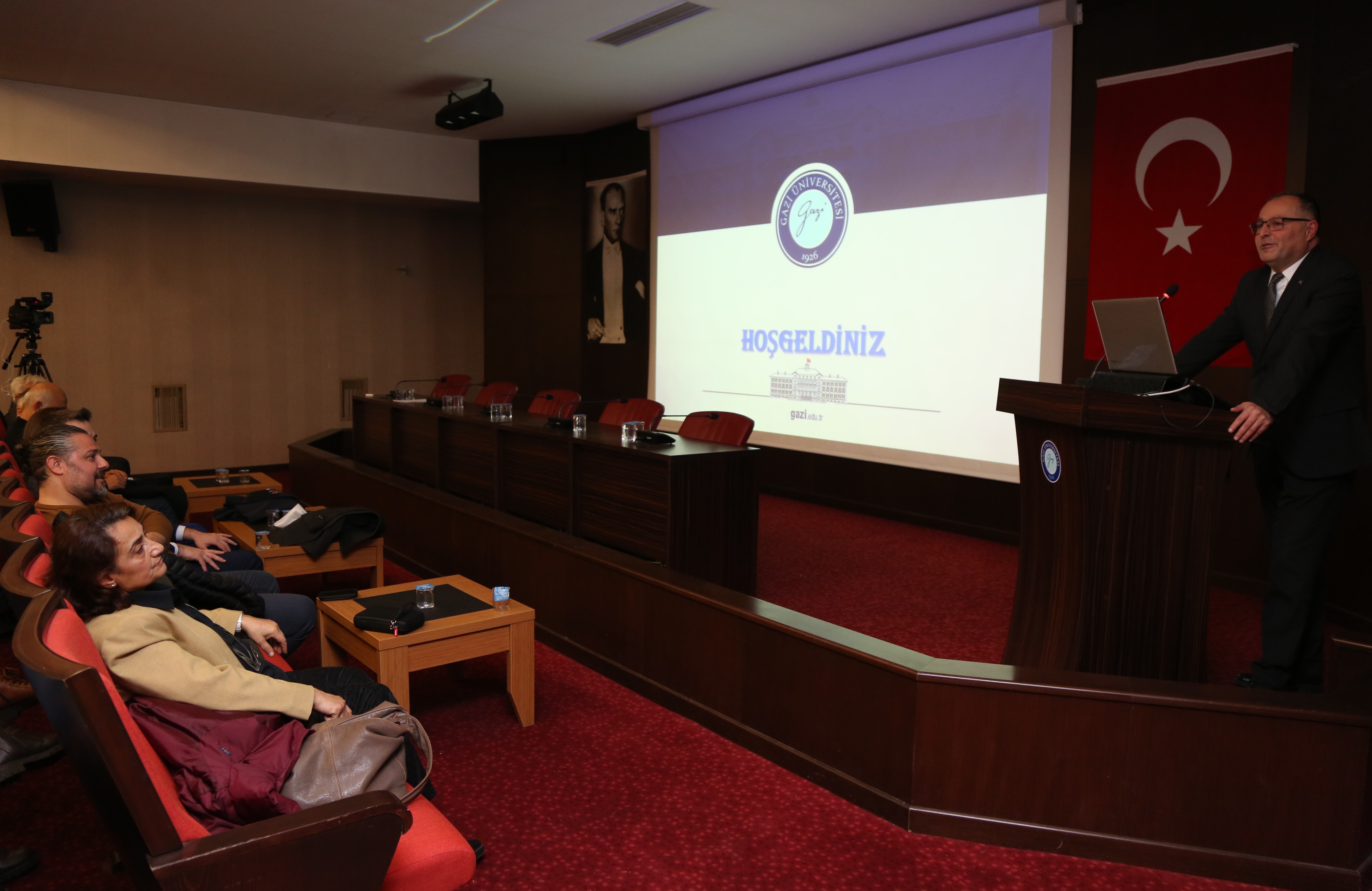 Üniversitemizde “Akademik Personelin Görevlendirme İşlemleri” Konulu Hizmet İçi Eğitim Düzenlendi-1
