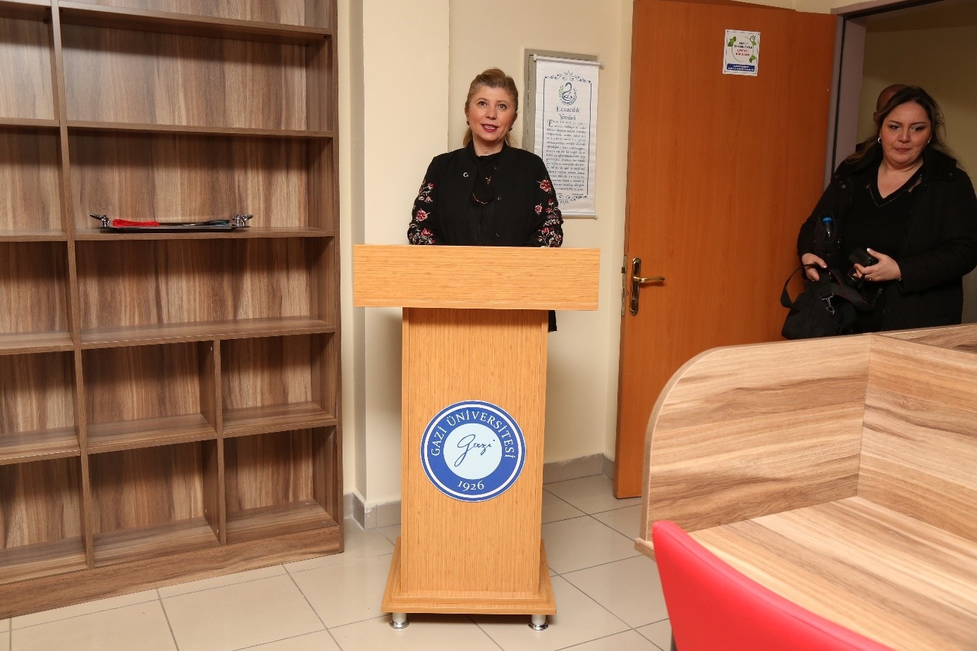 Üniversitemiz Eczacılık Fakültesi Bayfar Çalışma Salonu Hizmete Açıldı-1