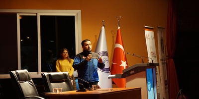 Üniversitemiz Teknik Bilimler Meslek Yüksekokulunda Afet Farkındalığının Oluşturulması Konferansı Düzenlendi