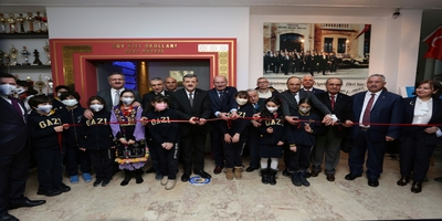 Üniversitemiz Vakfı Özel Okulları Müzesi Düzenlenen Törenle Açıldı