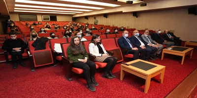 Üniversitemiz Öğrencilerine Yönelik İngilizce Konuşma Eğitimlerinin Açılışı Yapıldı