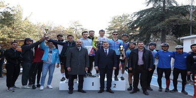 Üniversitemizde “Üniversiteler Arası Yol Bisikleti Yarışı” Gerçekleştirildi