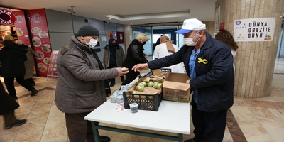 Gazi Hastanesinde 4 Mart Dünya Obezite Günü Nedeniyle Etkinlik Düzenlendi
