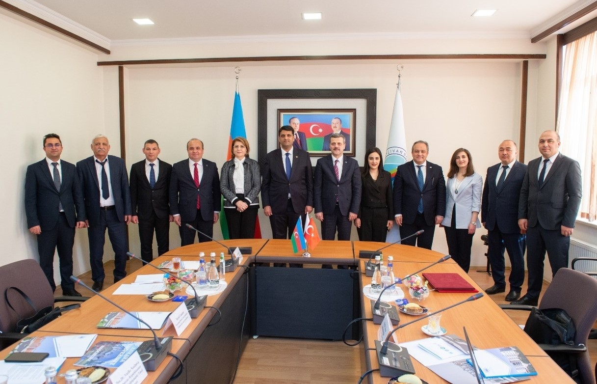 Üniversitemiz İle Nahçıvan Devlet Üniversitesi Arasında İş Birliği Protokolü İmzalandı-1