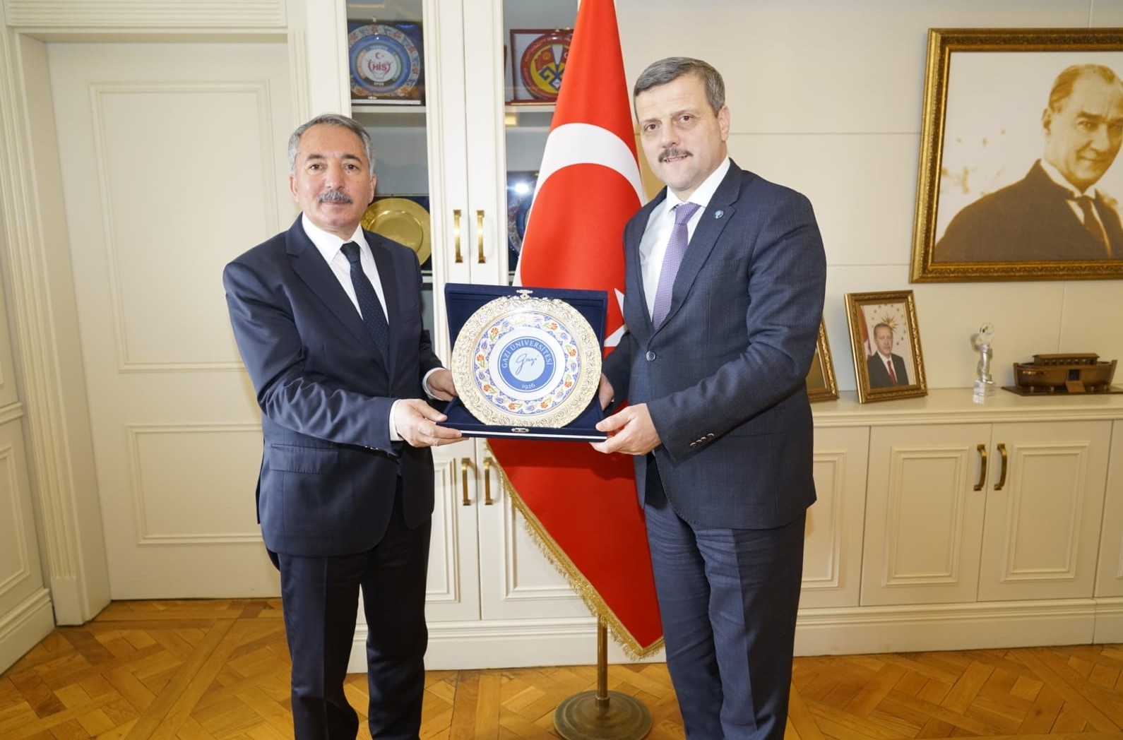 Rektörümüz Prof. Dr. Musa Yıldız Ağrı İbrahim Çeçen Üniversitesi Rektörü Prof. Dr. Abdulhalik Karabulut’u Ziyaret Etti-1