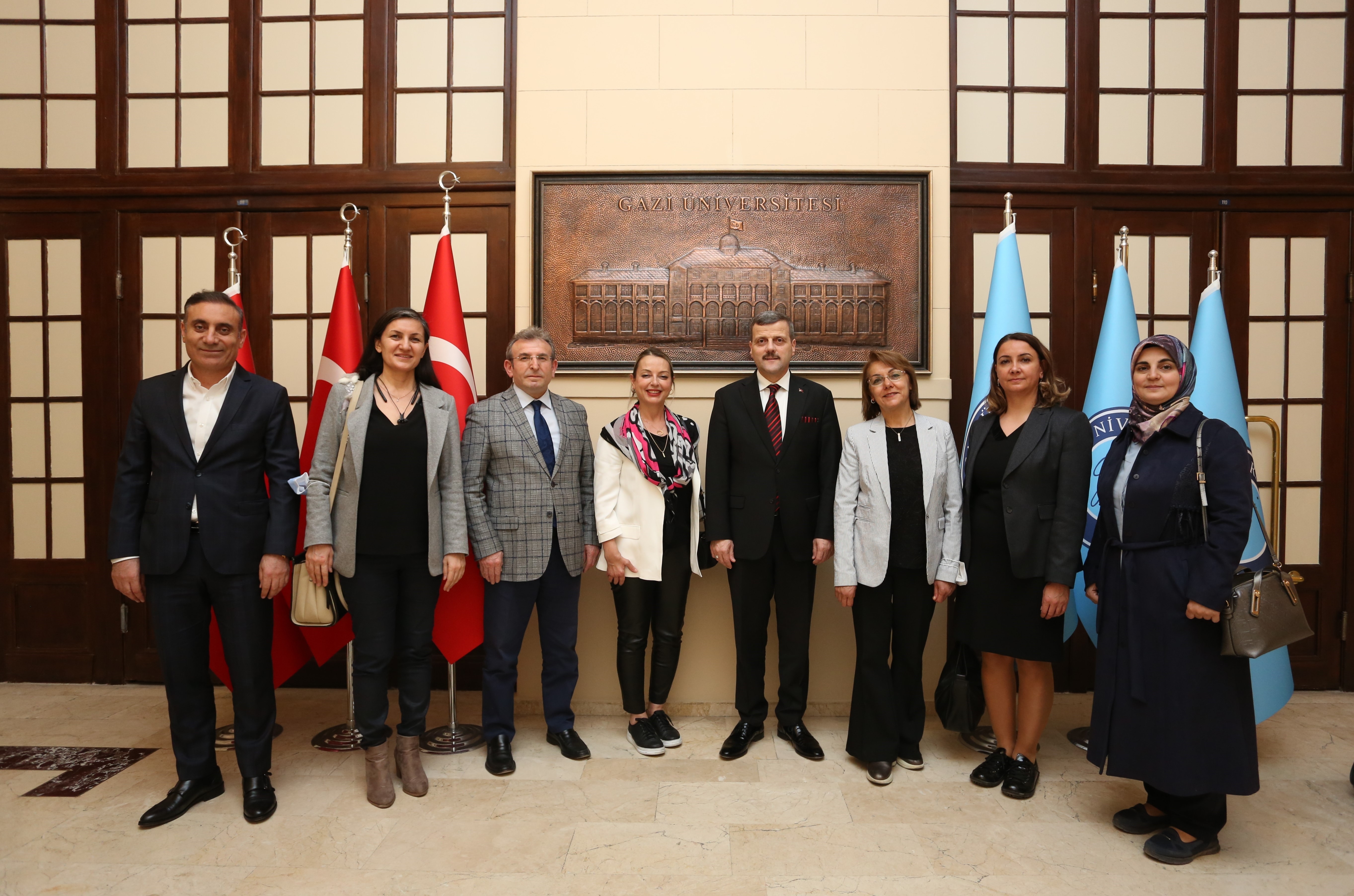 Üniversitemiz Tıp Fakültesi Tıbbi Biyokimya Anabilim Dalı Öğretim Üyeleri Rektör Prof. Dr. Musa Yıldız’ı Ziyaret Etti-1