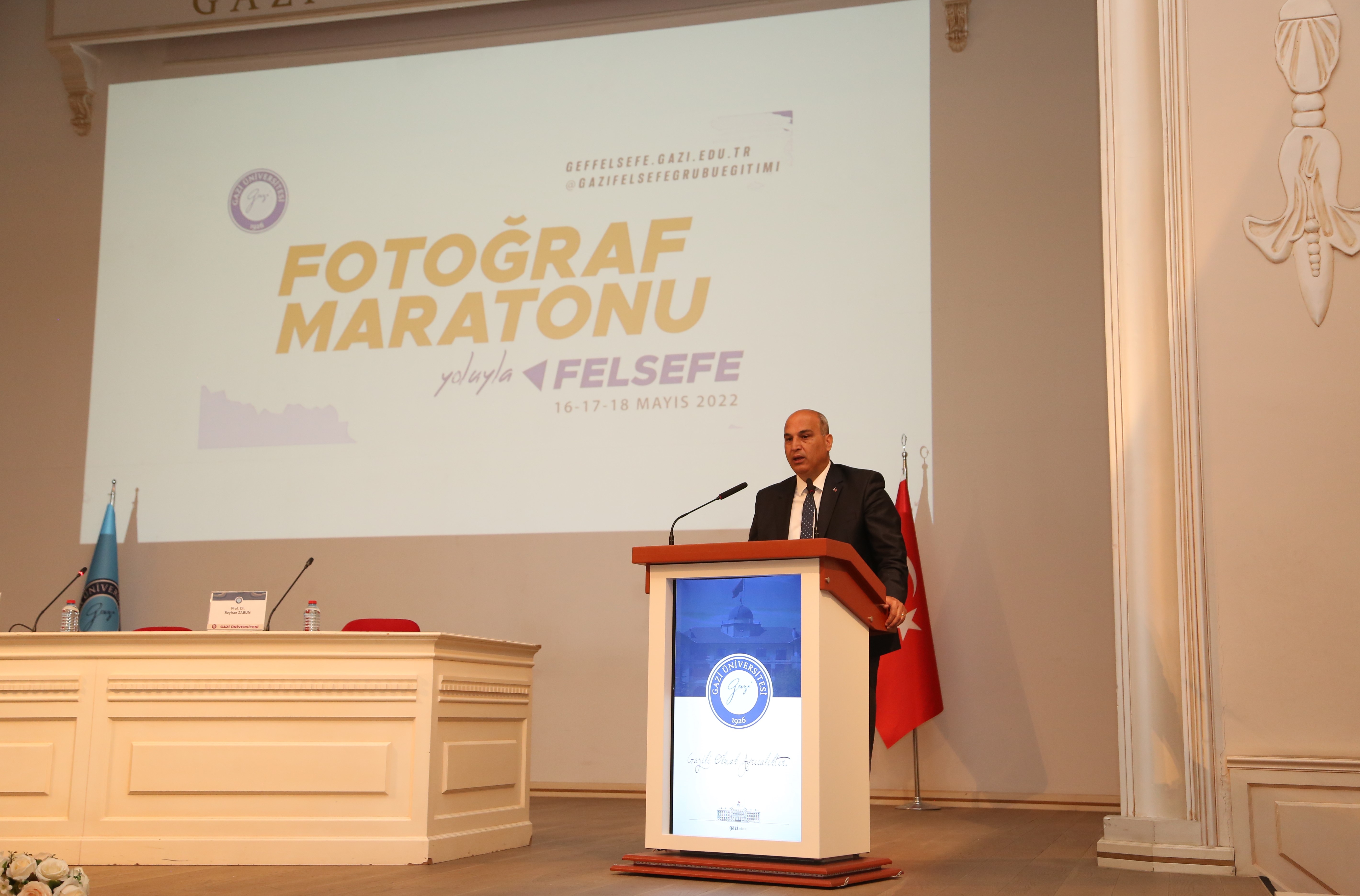 Üniversitemizde “Fotoğraf Maratonu Yoluyla Felsefe” Konulu Panel Düzenlendi-1