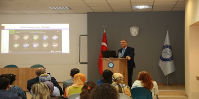 Üniversitemizde Gençlik ve Sosyal Medya Konusu Ele Alındı