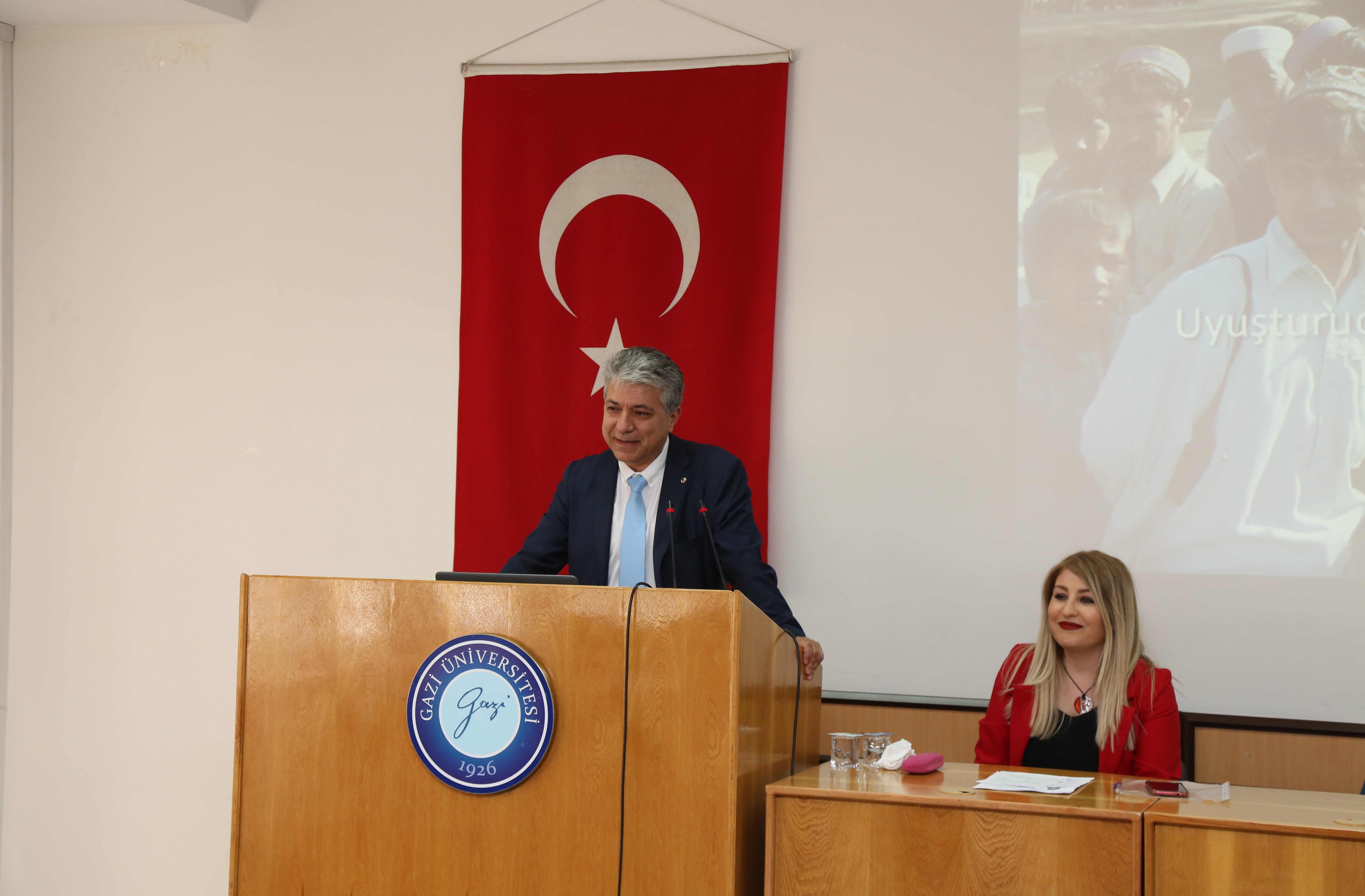Fen Fakültesi Bilim Söyleşileri-10: İstatistiklerle Uluslararası Uyuşturucu Trafiği ve Afganistan-1