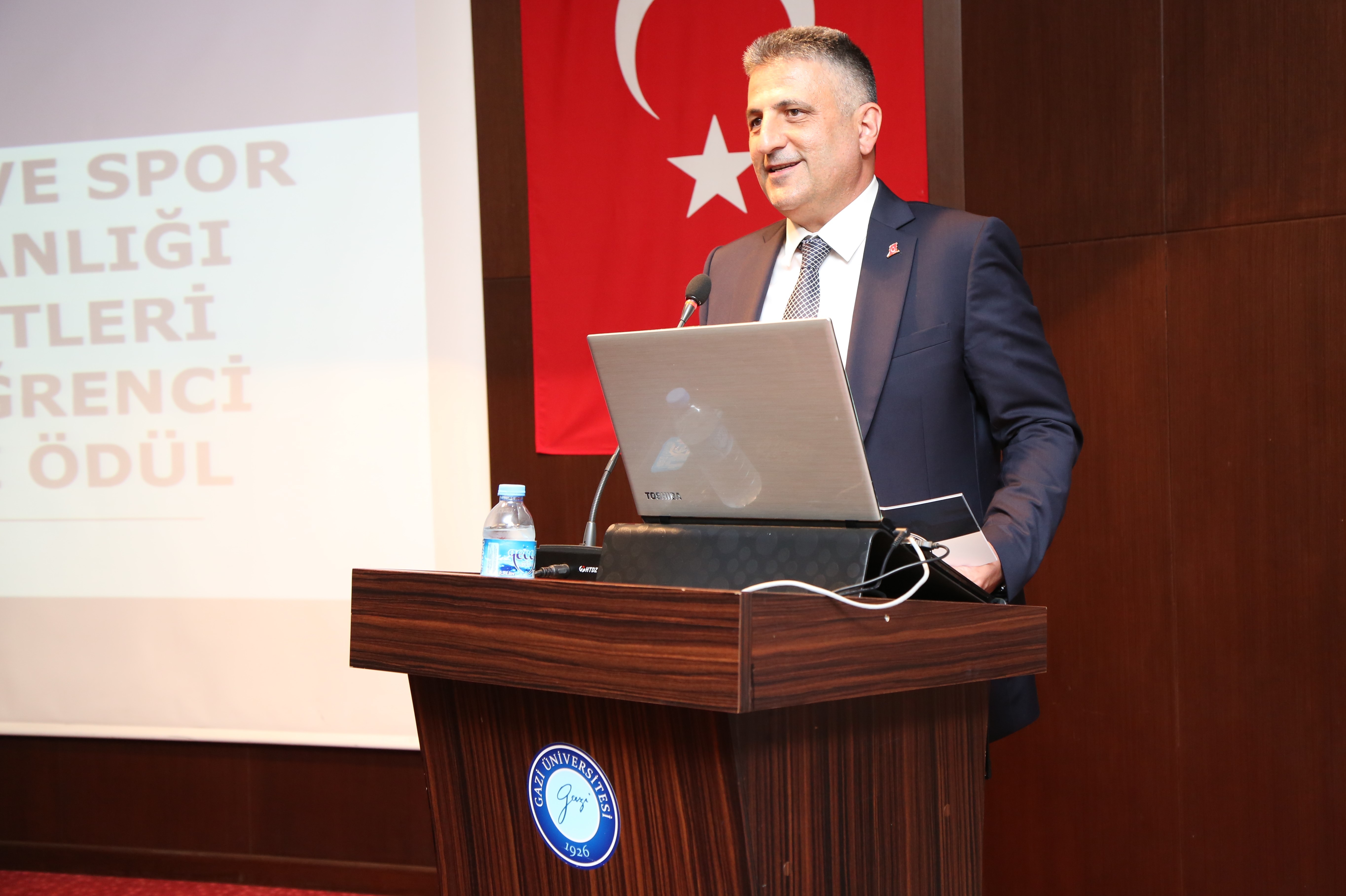 Üniversitemizde “2021-2022 Eğitim-Öğretim Yılı Öğrenci Toplulukları Ödül Töreni” Gerçekleştirildi-1