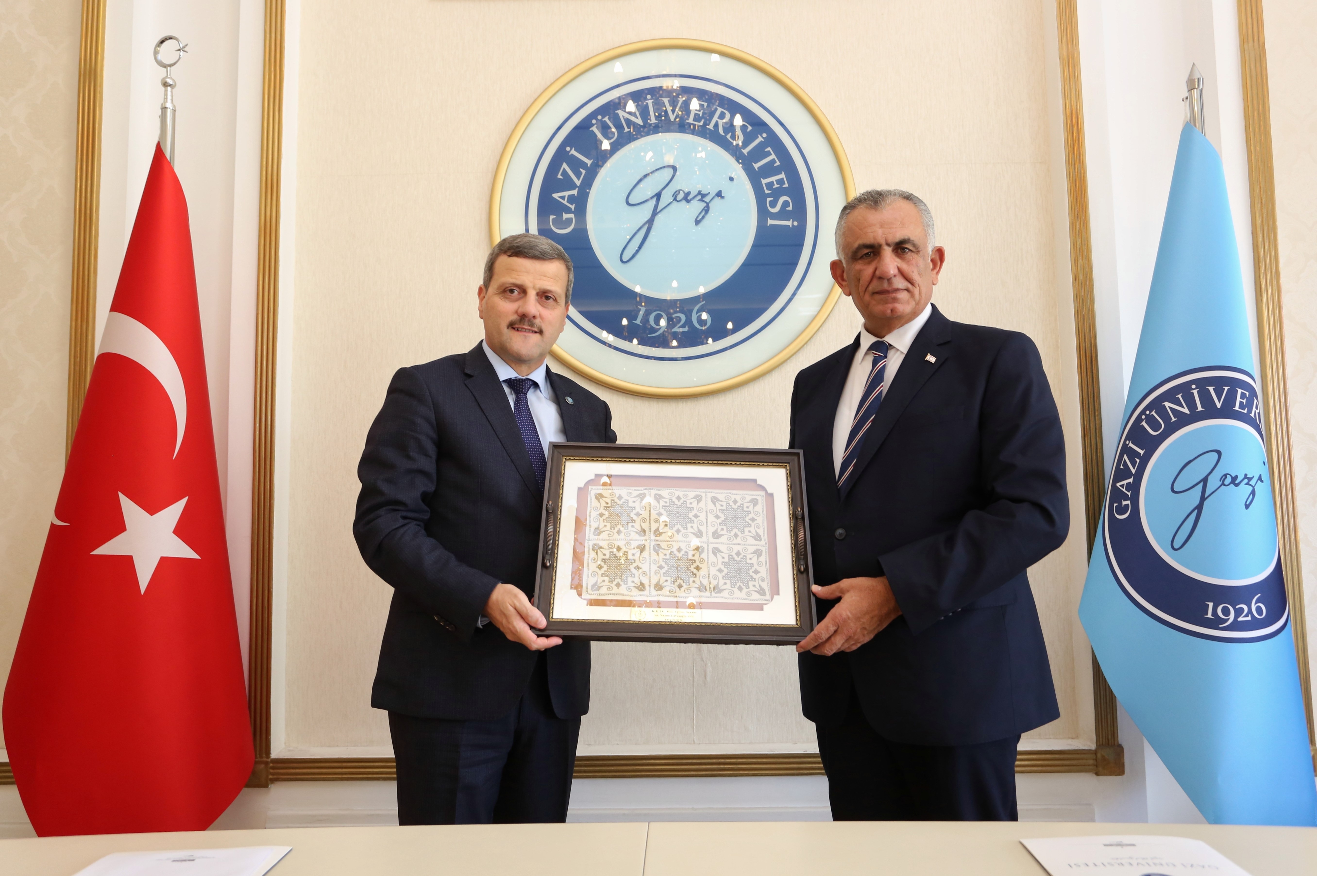 KKTC Milli Eğitim Bakanı Nazım Çavuşoğlu, Rektörümüz Prof. Dr. Musa Yıldızı Ziyaret Etti-1