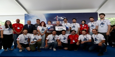 TEKNOFEST’te Üniversitemiz Teknoloji Fakültesi Öğrencilerinden Büyük Başarı “Türkiye’nin En Hızlısı Turkuaz Hyperloop”