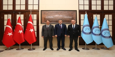 Kırıkkale Belediye Başkanı Mehmet Saygılı ve Kırıkkale İl Emniyet Müdürü Fahri Bulut Rektörümüz Prof. Dr. Musa Yıldız’ı Ziyaret Etti 