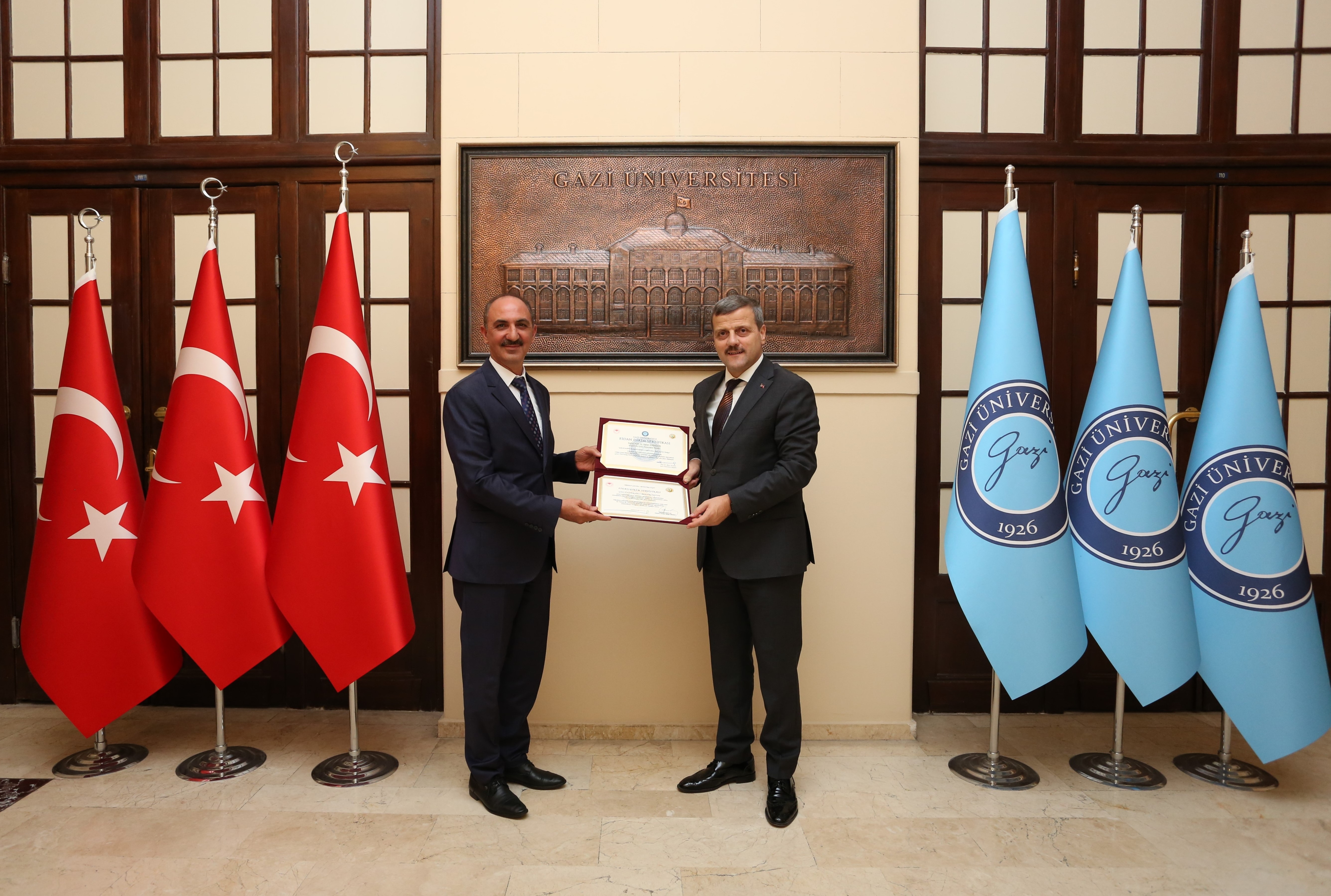 Kırşehir Ahi Evran Üniversitesi Rektörü Prof. Dr. Vatan Karakaya, Rektörümüz Prof. Dr. Musa Yıldız’ı Ziyaret Etti-1